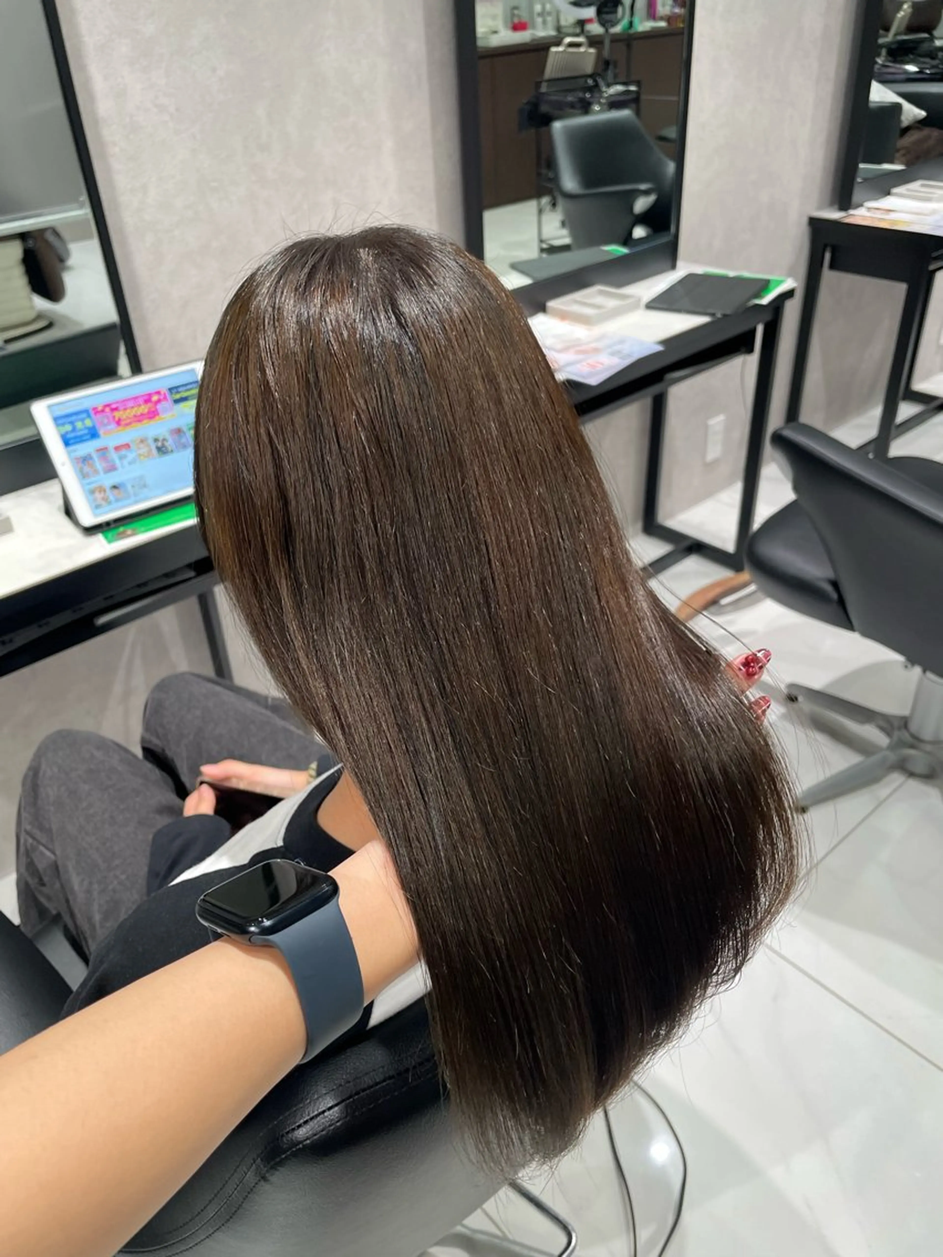 セミロング 内藤 藍夏のヘアスタイル