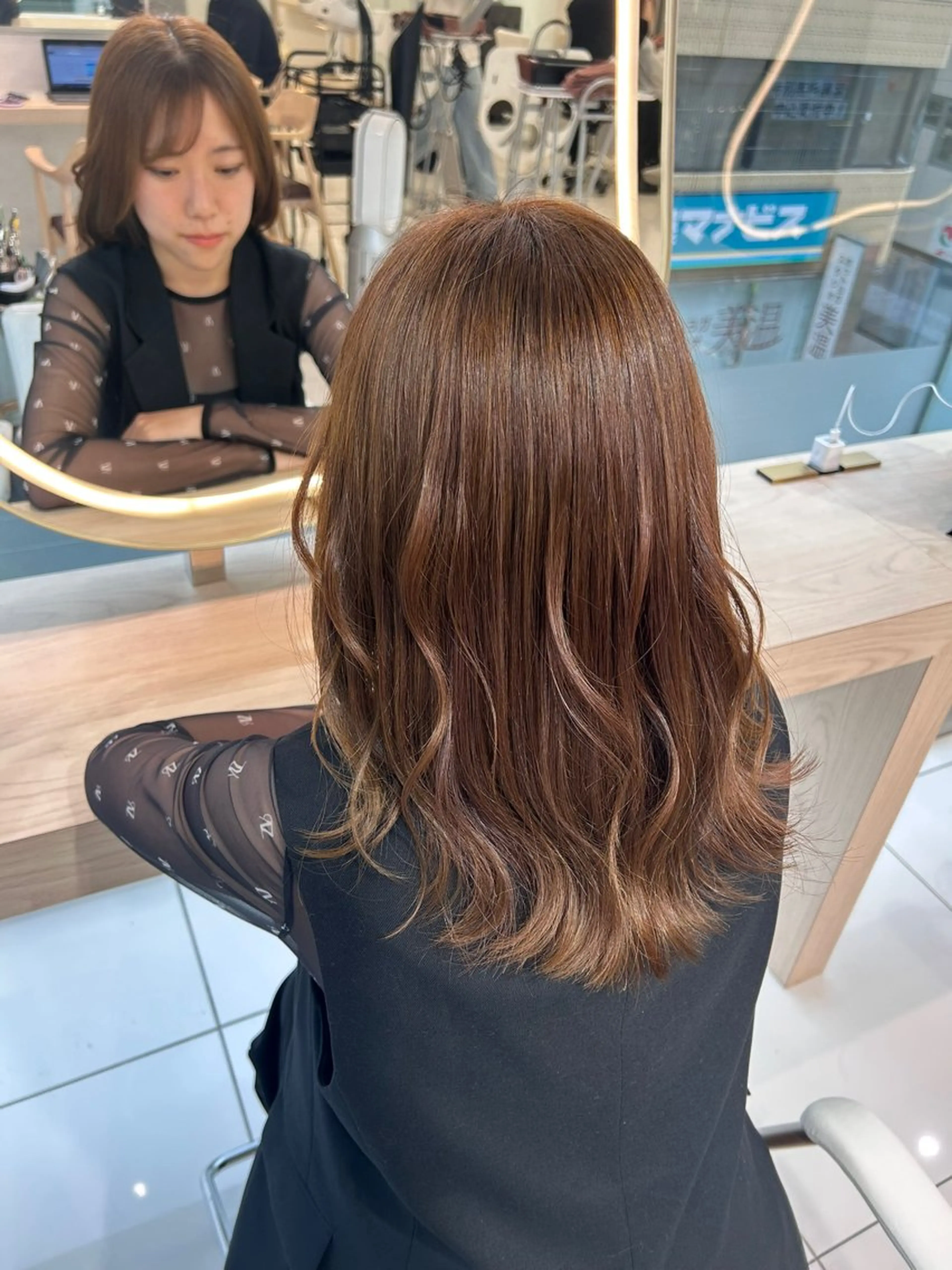 ミディアム カラー ヘアアレンジ ヘアカラー トリートメント 🫧透明感 × 艶髪カラー🫧このかのヘアスタイル