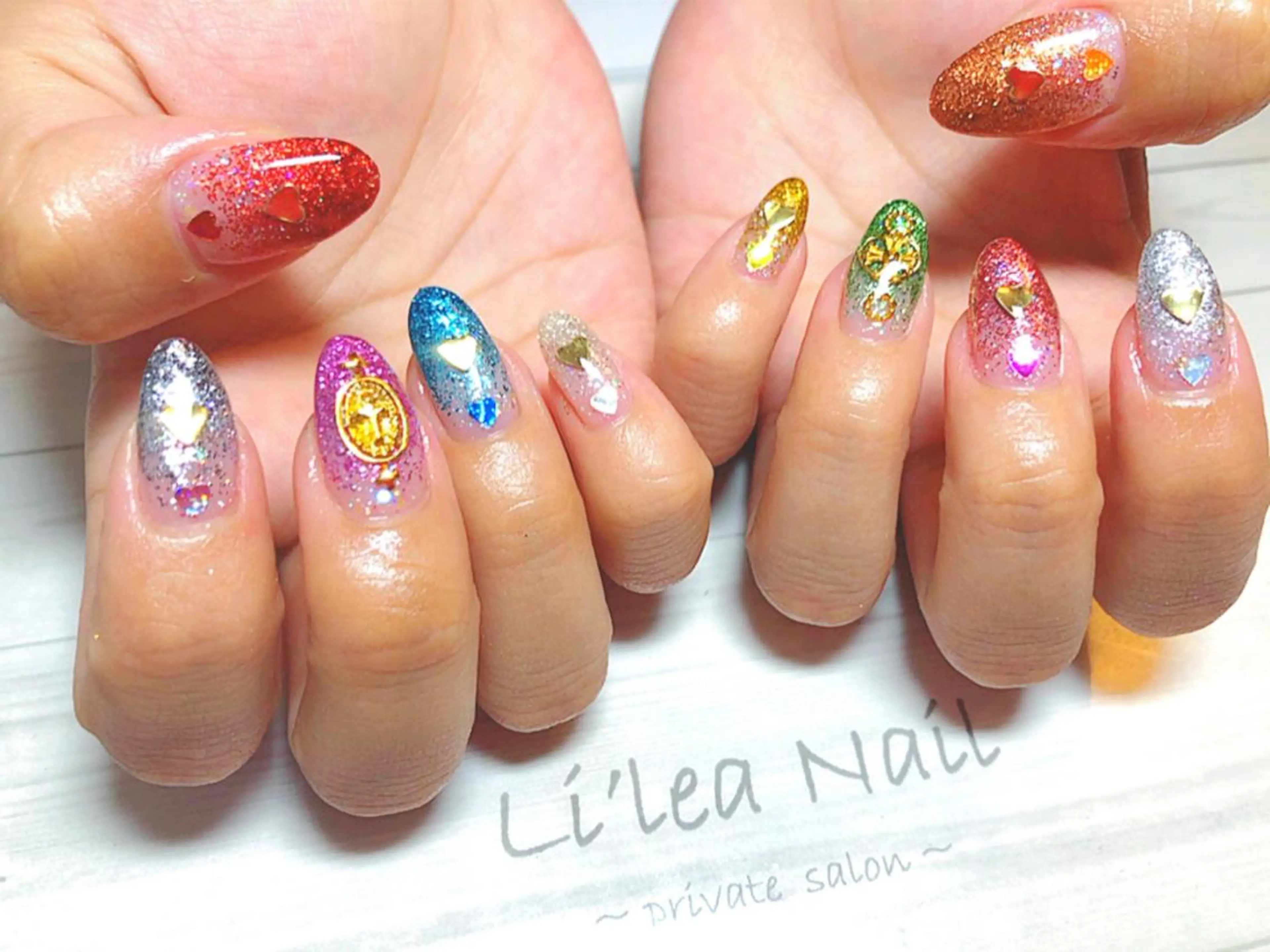 ネイル Li'leaNail AINAのネイルデザイン