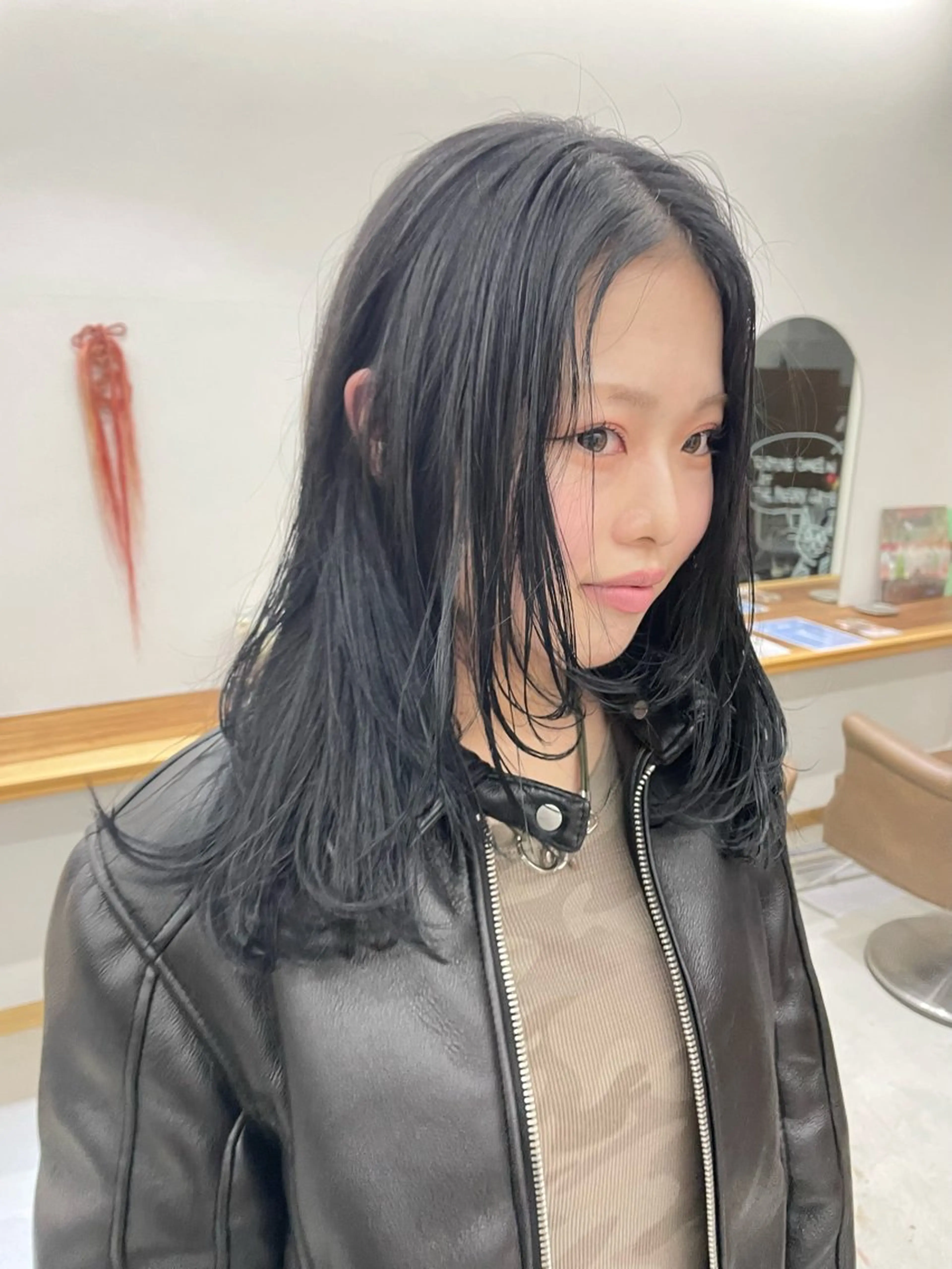 ミディアム カラー パーマ ヘアアレンジ メンズ ブルーカラー ブルーグレー カット ヘアカラー トリートメント tatsumi/ボブ ウルフ/レイヤーのヘアスタイル