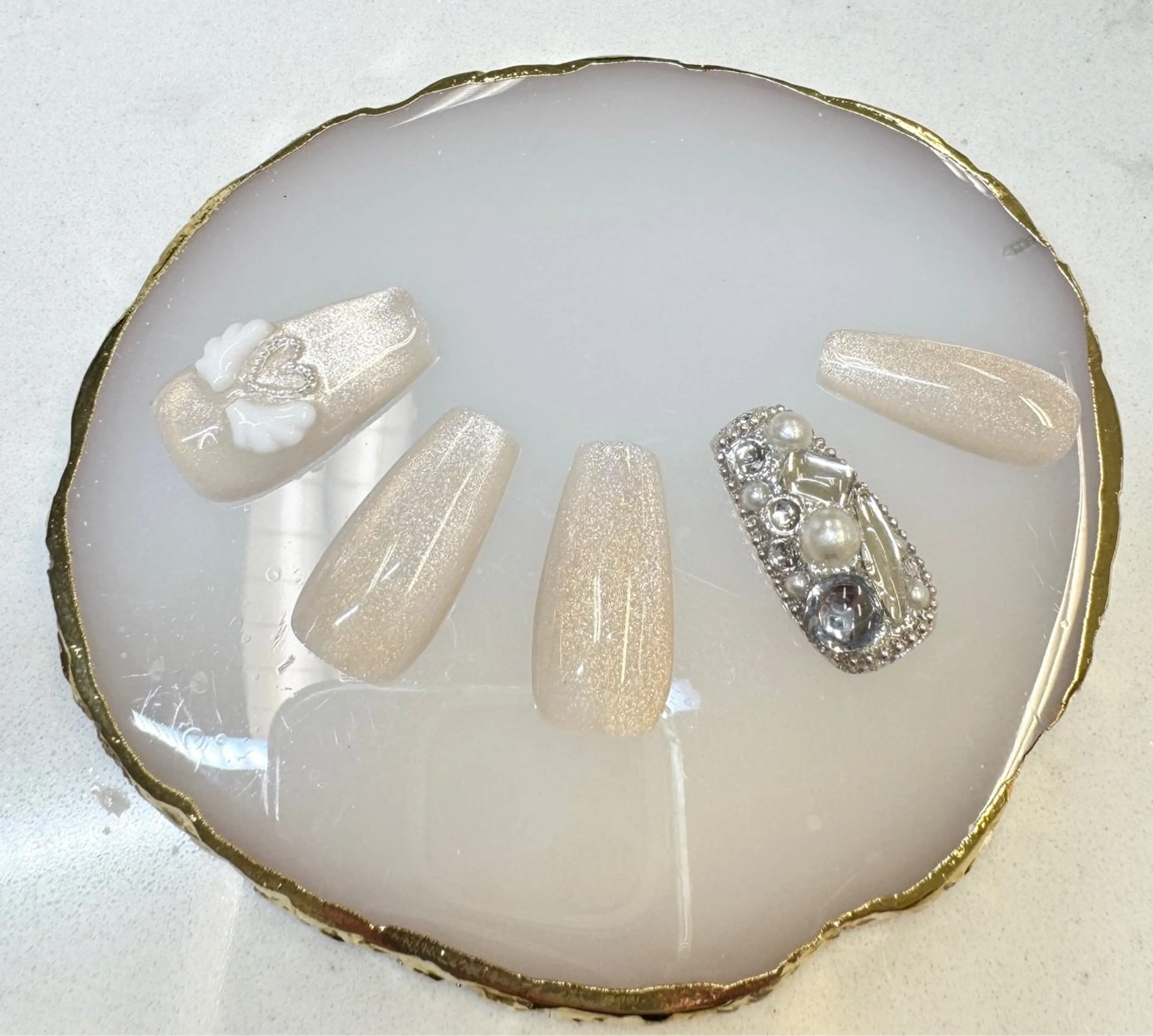 ネイル アートネイル フットネイル フレンチネイル ジェルネイル ガラスフレンチ Queeens nailのネイルデザイン