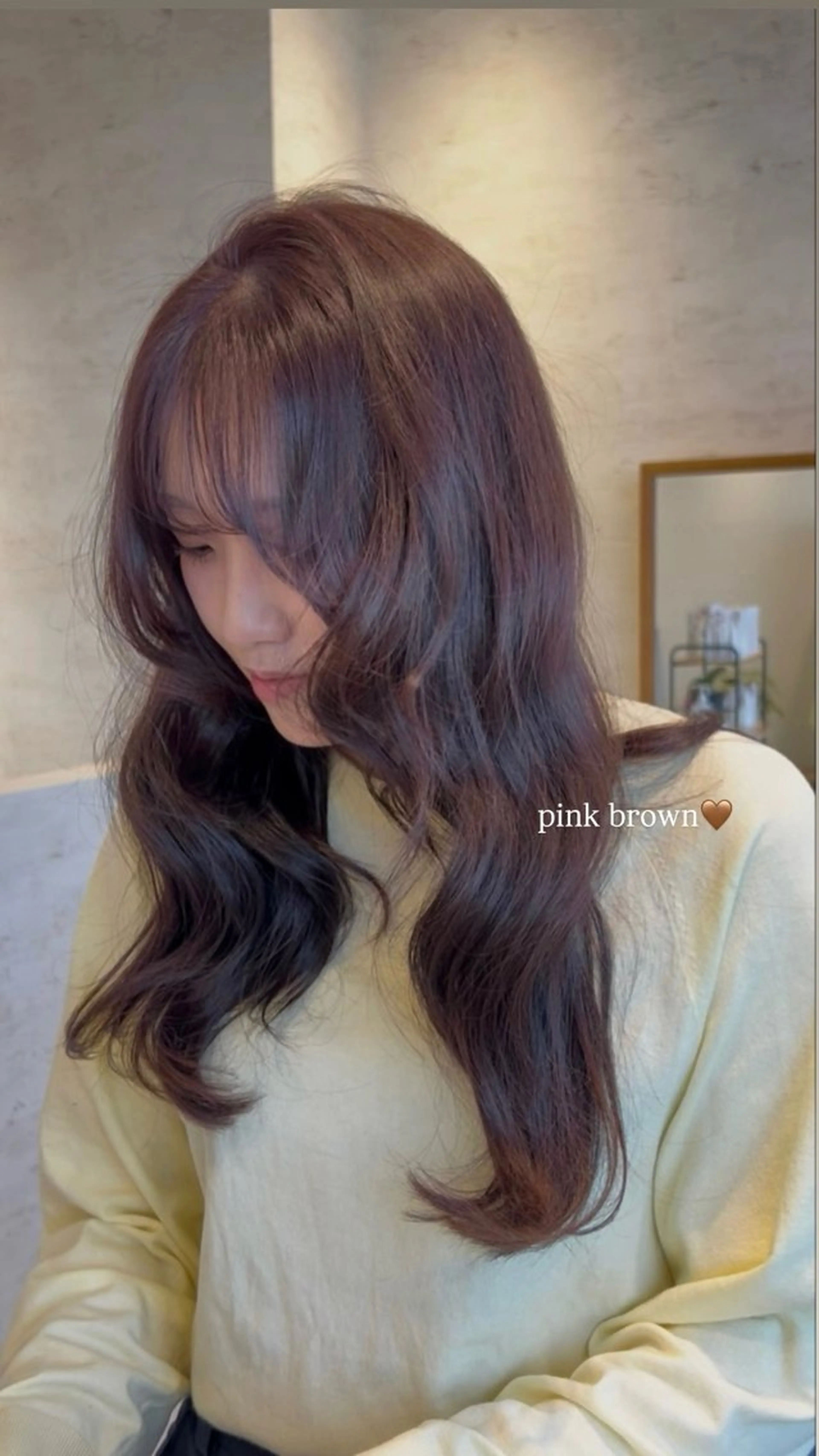 ロング ピンクブラウン レイヤーカット 田中 千尋のヘアスタイル