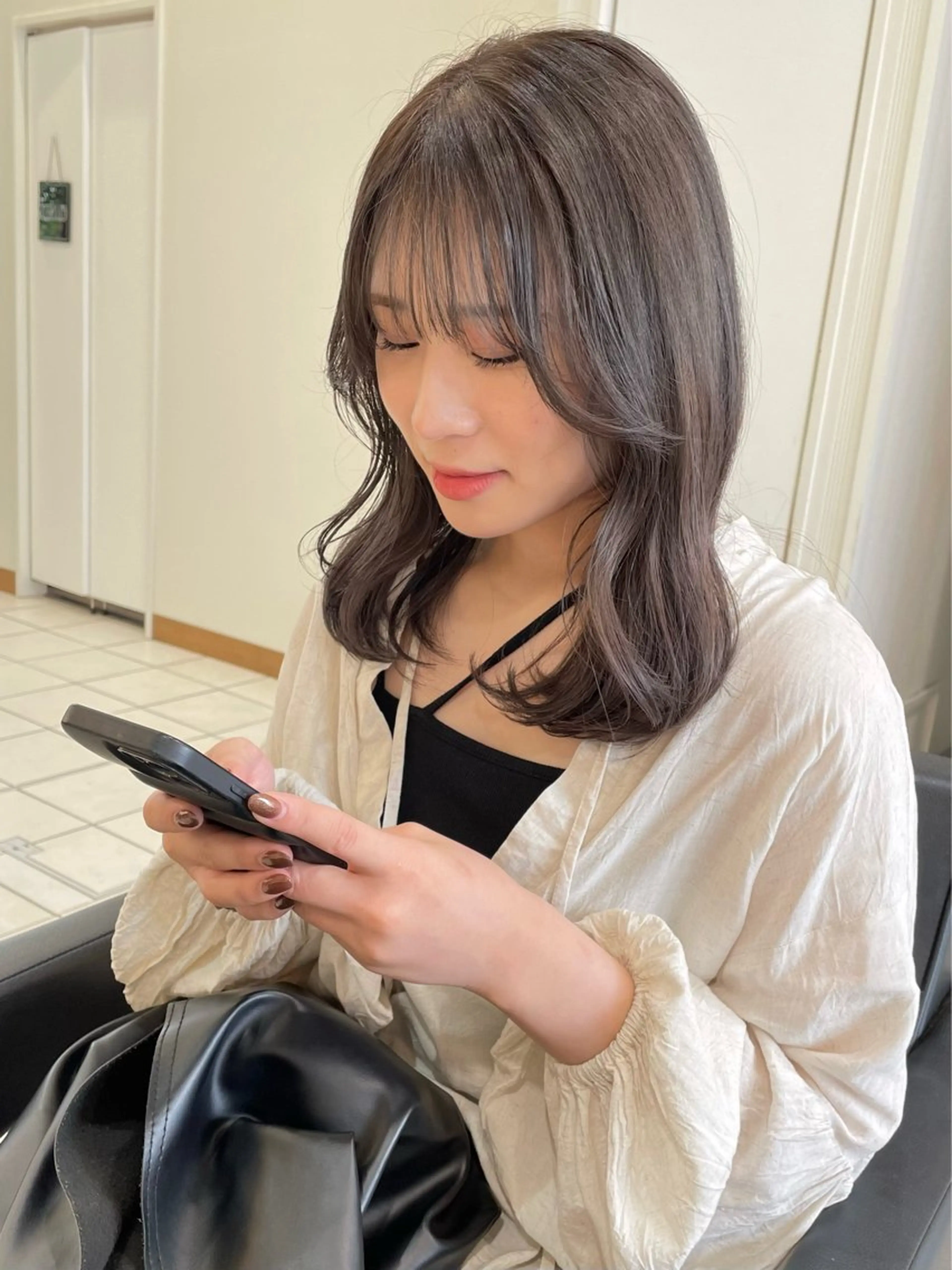 セミロング カラー 似合わせヘア🤎透明 感カラー🤎MIKAのヘアスタイル