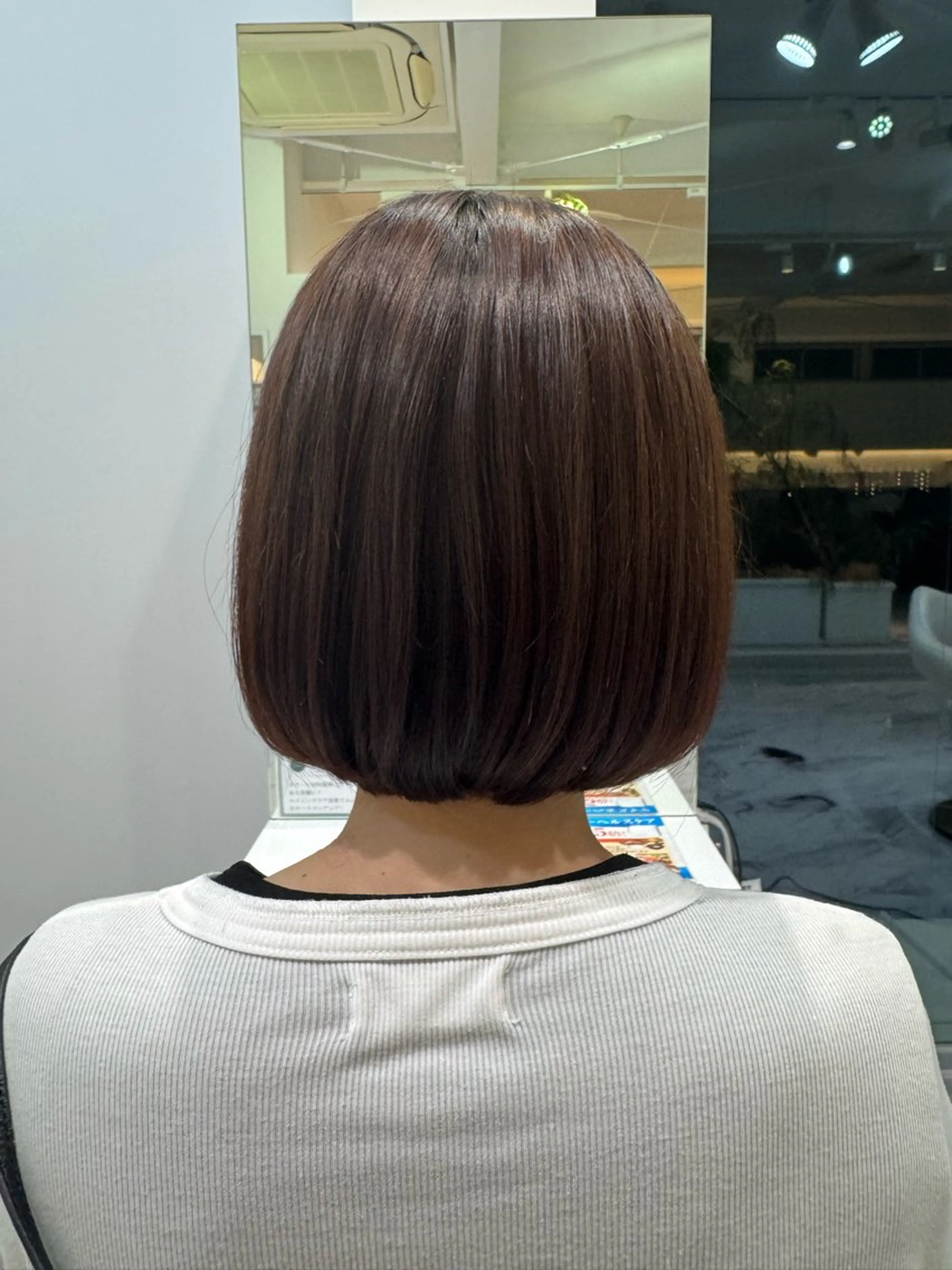 ミディアム 新美 恵里子のヘアスタイル