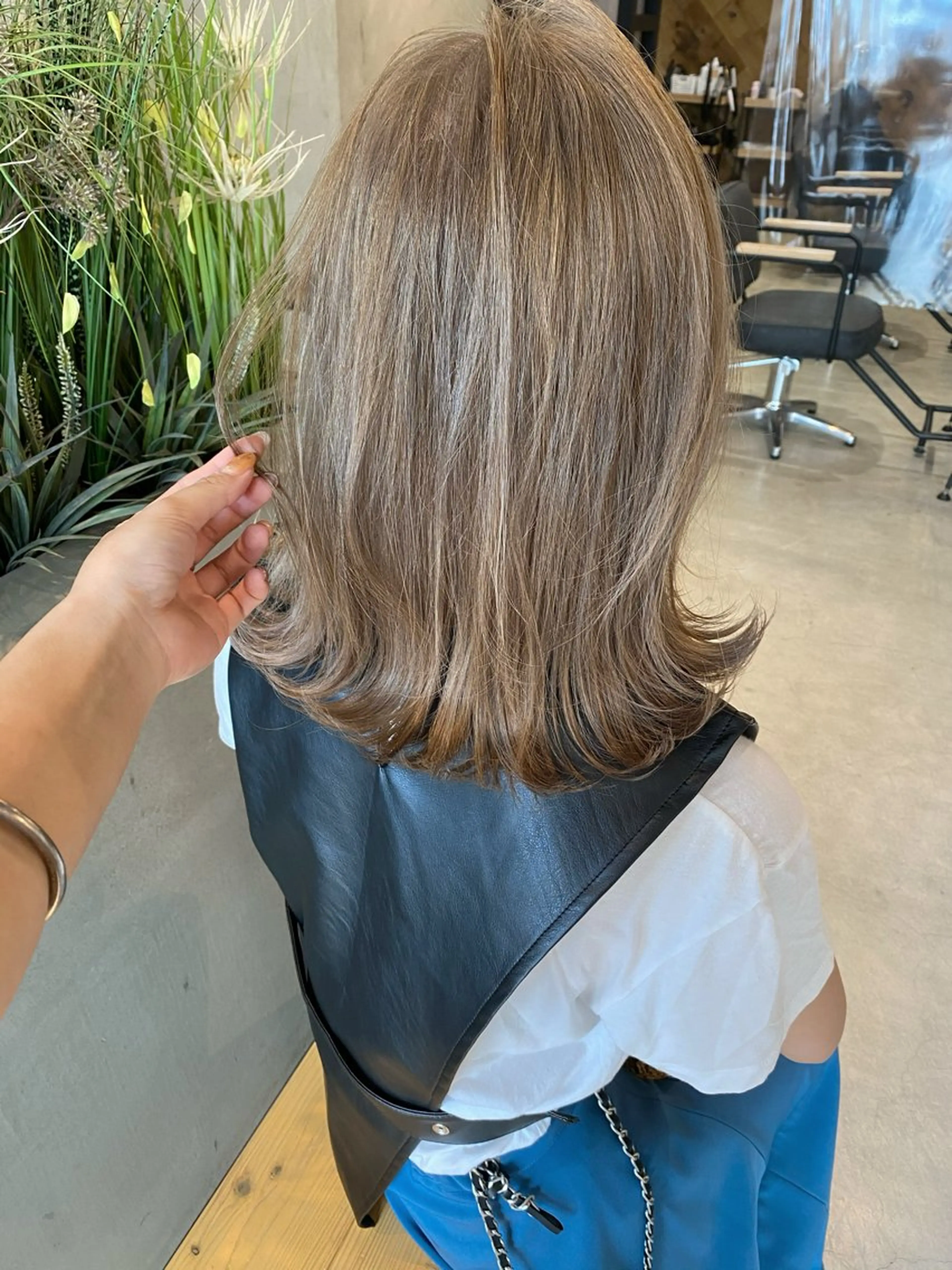 ミディアム カラー 🩷🍭中津・梅田 エリア🍬💜のヘアスタイル