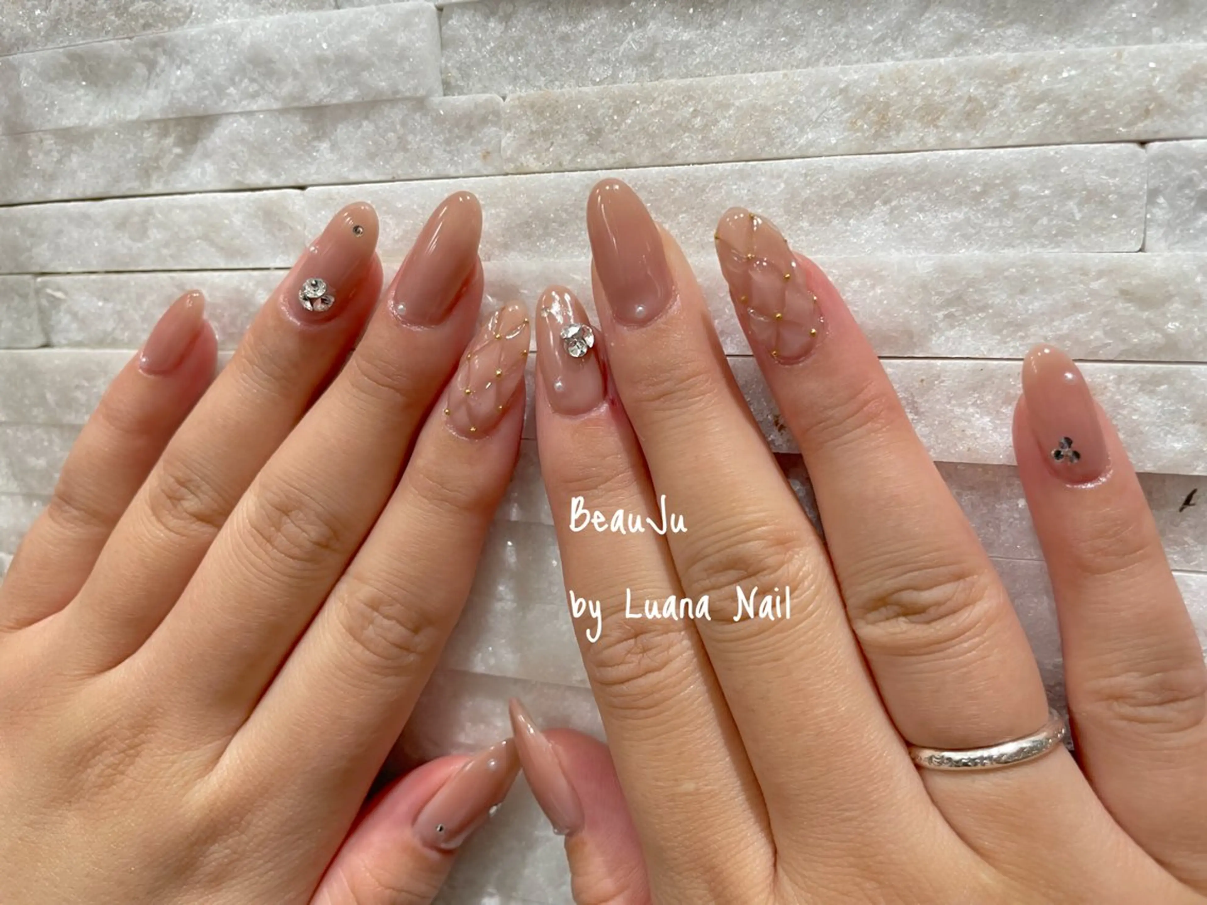 ネイル ハンドネイル BeauJu by Luana Nailのネイルデザイン