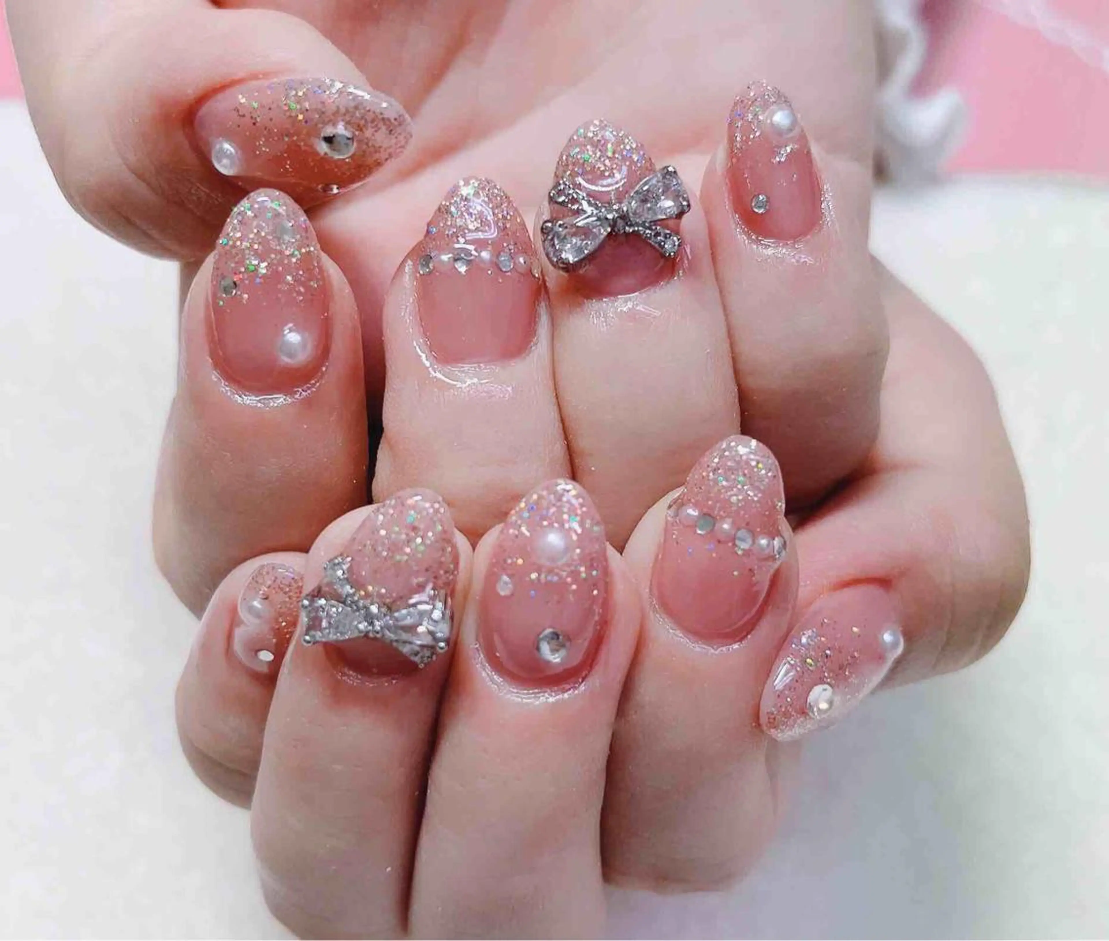 ネイル ハンドネイル MoonNail ユリ🌸のネイルデザイン