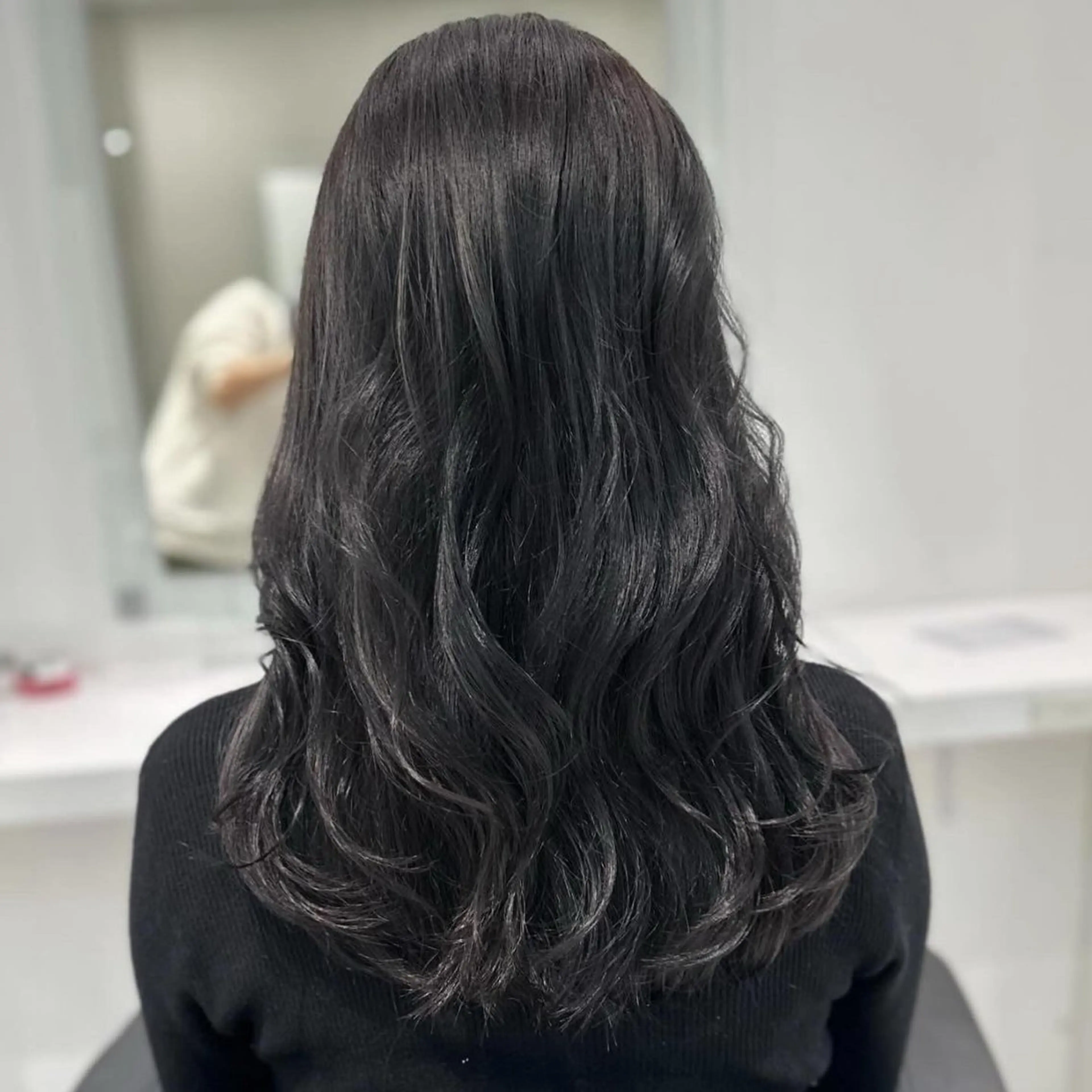 セミロング カラー ヘアアレンジ 🫧モテる💗ダメー ジレスハイトーン🫧のヘアスタイル