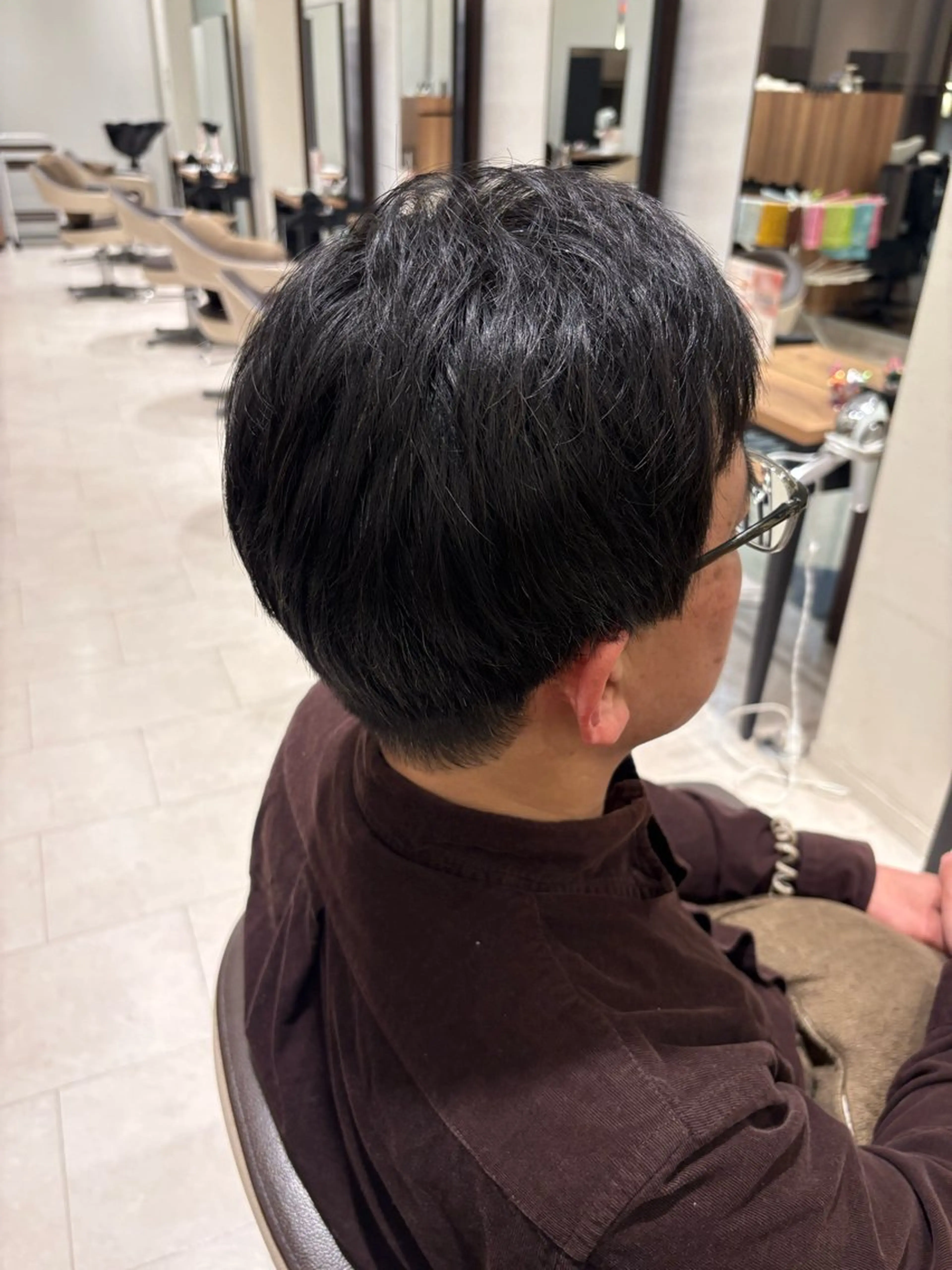 ショート メンズ 刈り上げ 西岡 希望のヘアスタイル