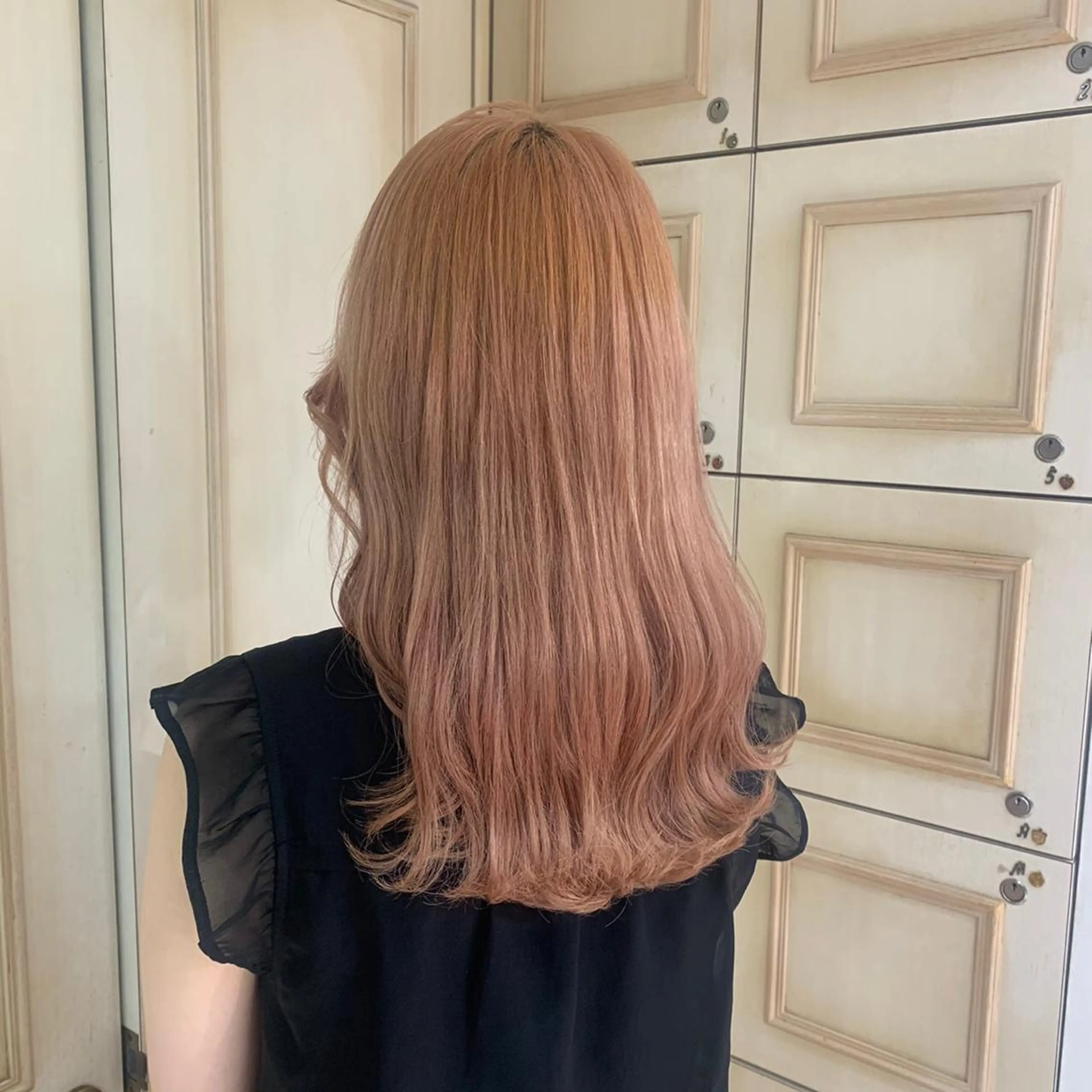 カラー ヘアアレンジ 海外レイヤー鯉渕 【海外風メンズも◎】のヘアスタイル