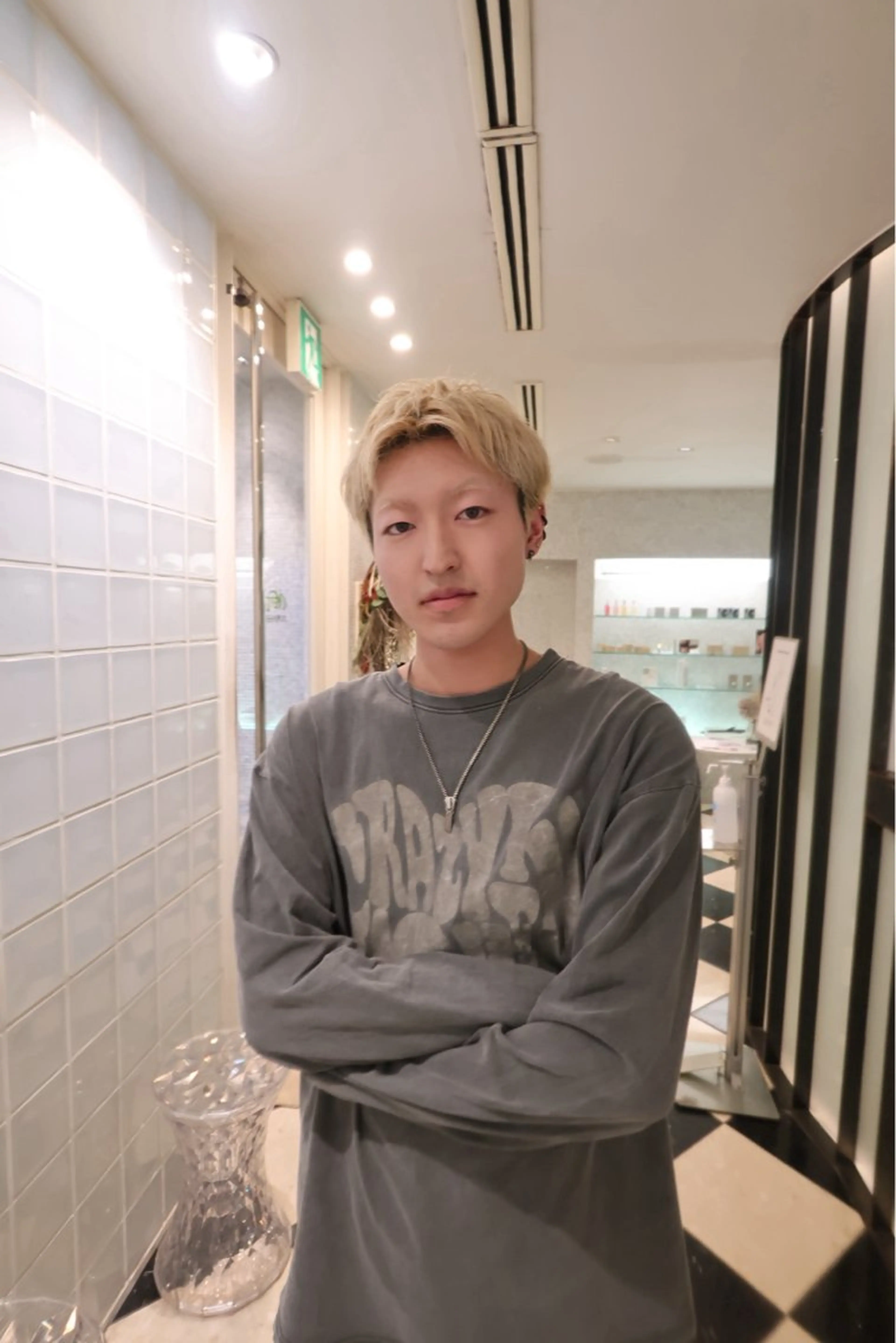 ショート カラー メンズ レイヤーカット/ブリ ーチ/motokiのヘアスタイル