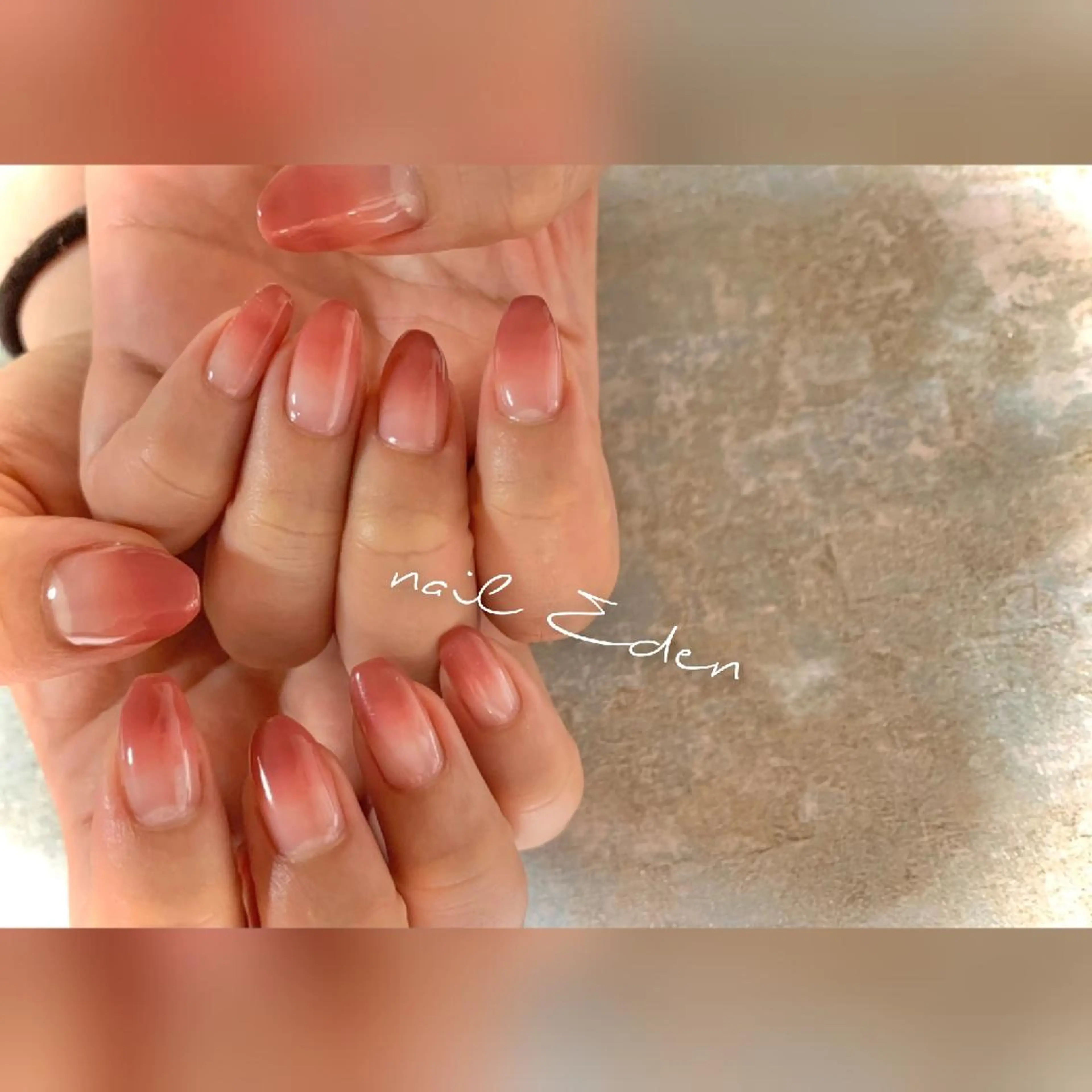 ネイル 赤色 シンプルネイル Eden ♾️のネイルデザイン