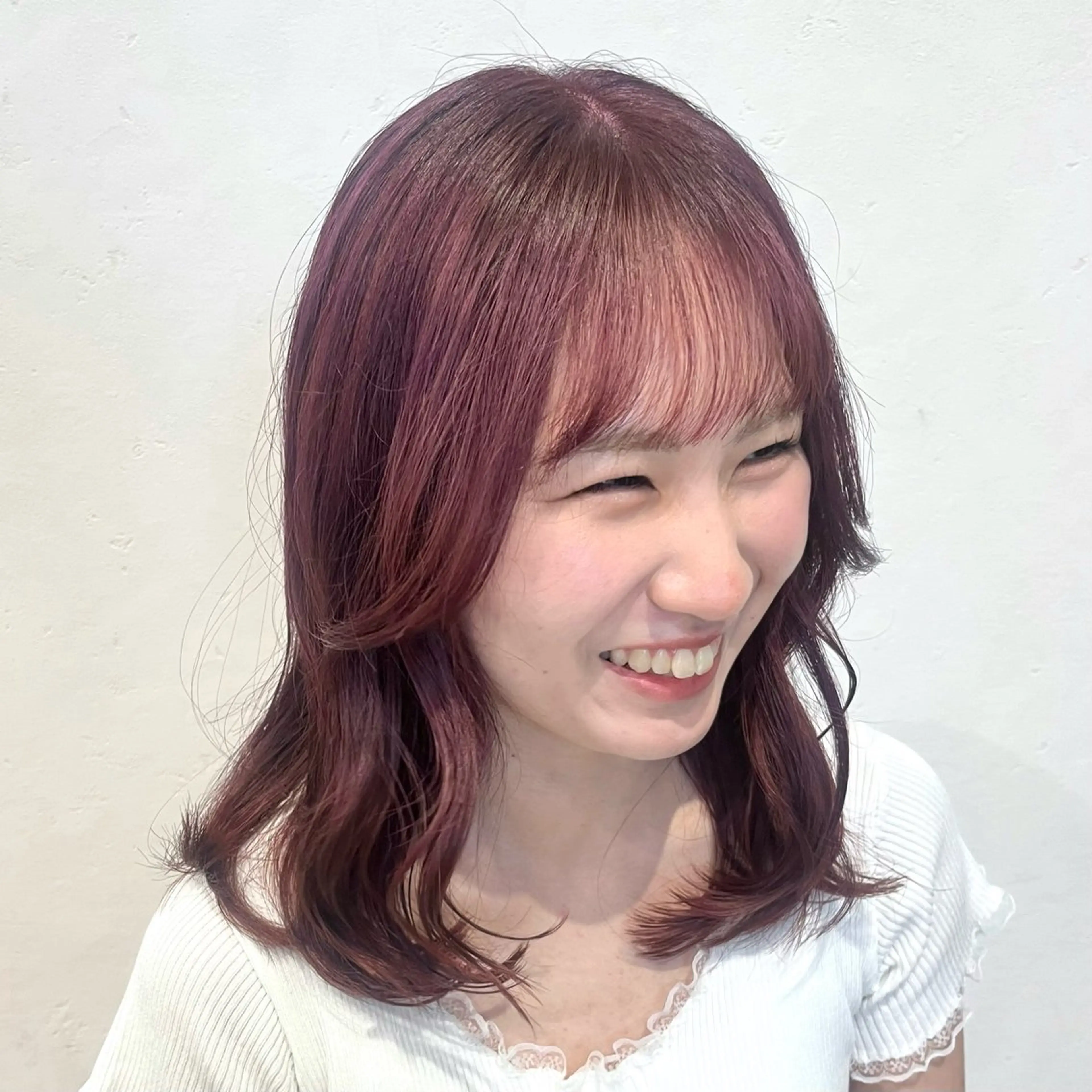 ミディアム 北島 遥香🫧インナ ー /ベージュカラーのヘアスタイル