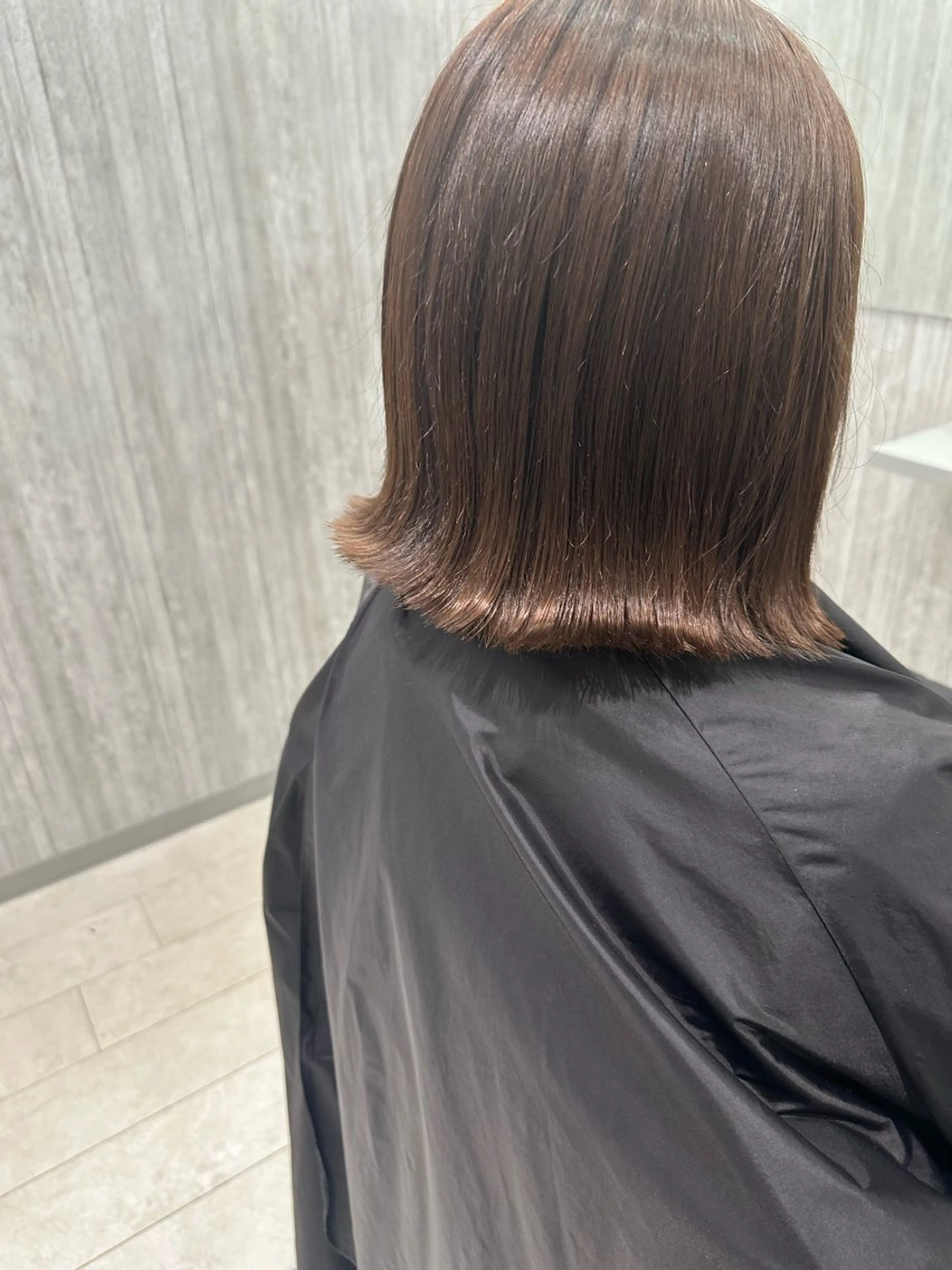 ミディアム 切りっぱなしボブ ボブ カット ヘアカラー トリートメント Number.タナカ 間々田髪質改善のヘアスタイル