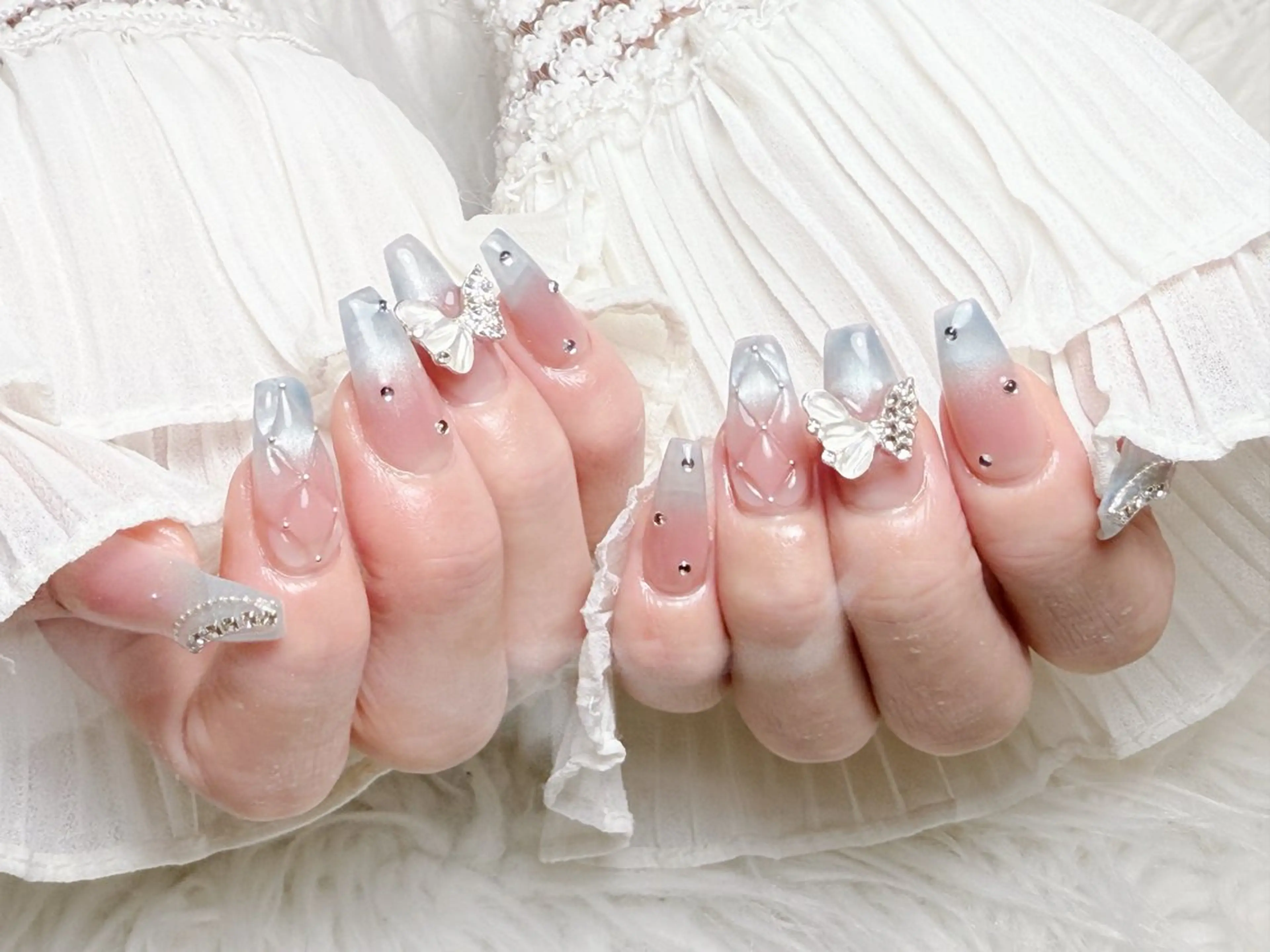 ネイル アートネイル チークネイル 長さ出し フラワーネイル フレンチネイル ハンドネイル NEW NAIL 池袋のネイルデザイン