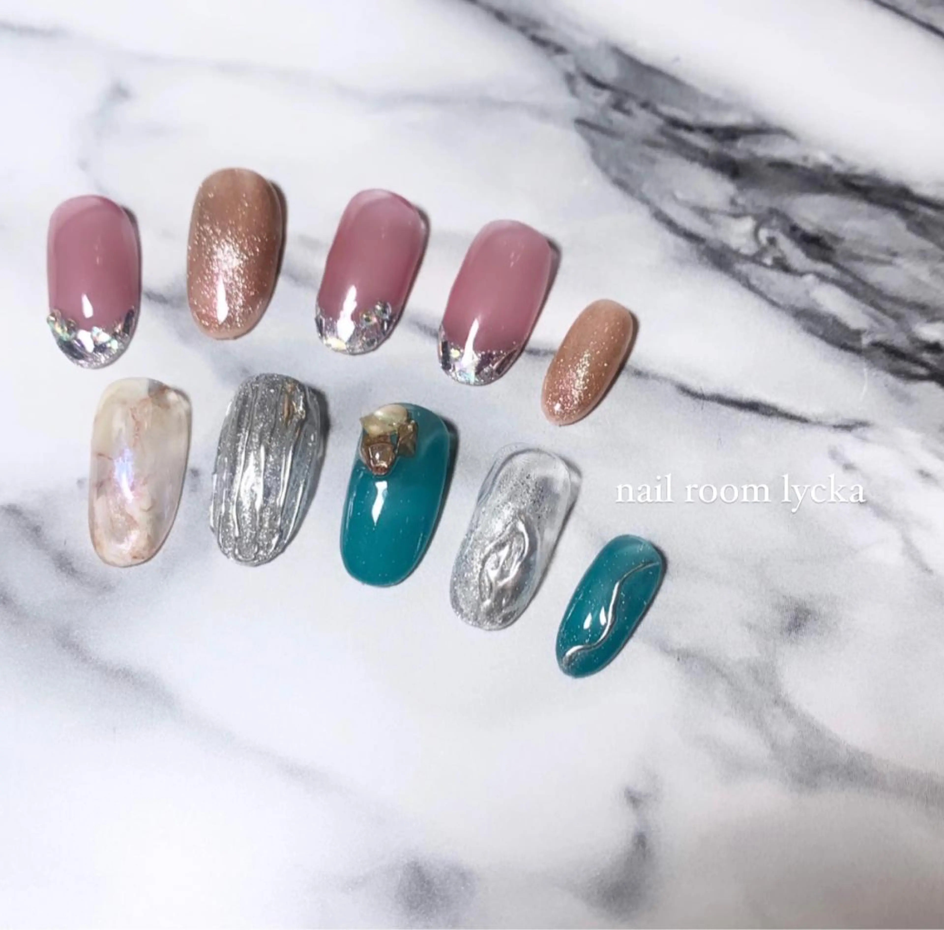 ネイル ﾈｲﾙﾙｰﾑﾘｯｶ 𝐦𝐚𝐲𝐮のネイルデザイン