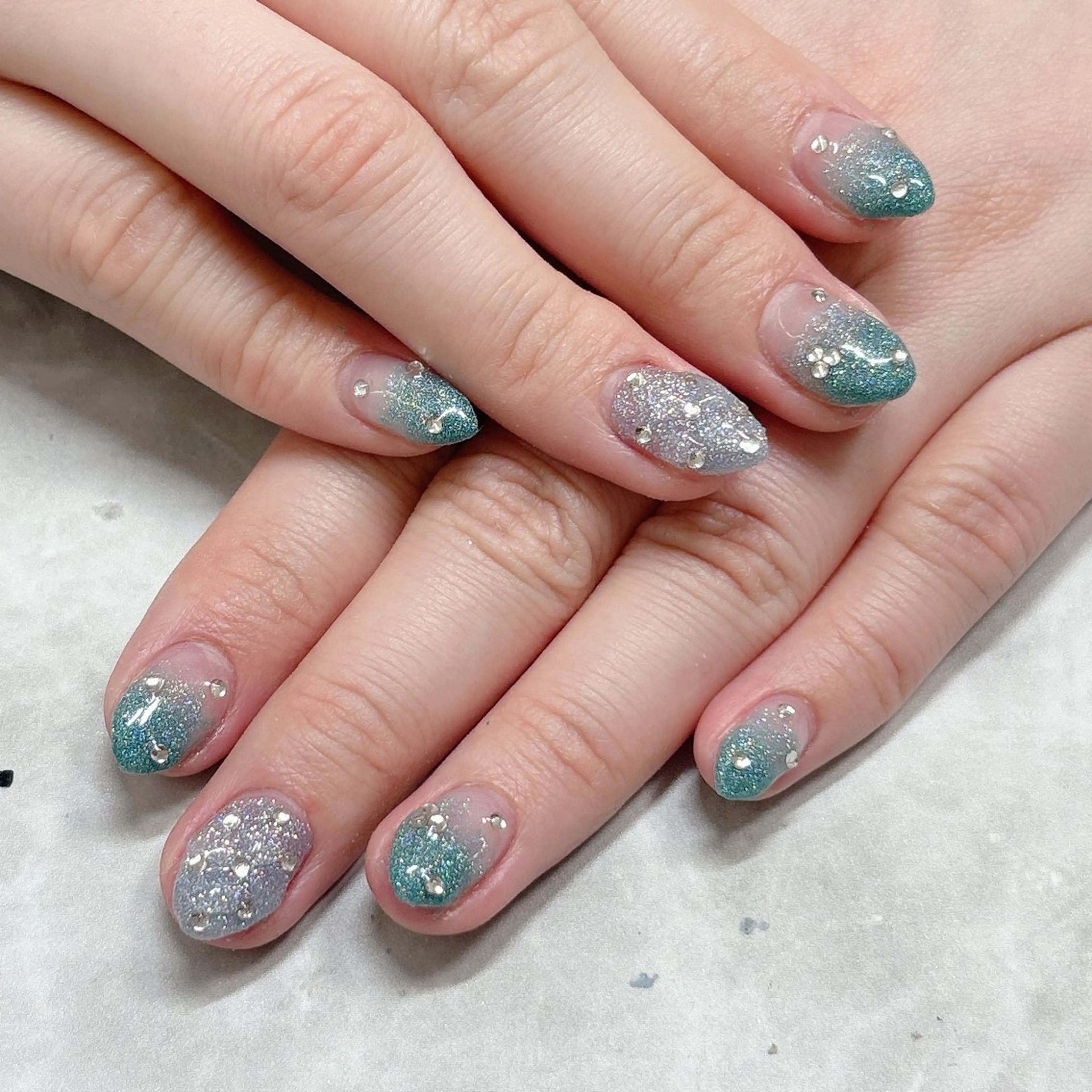 ネイル LUCE 伊藤 光梨のネイルデザイン