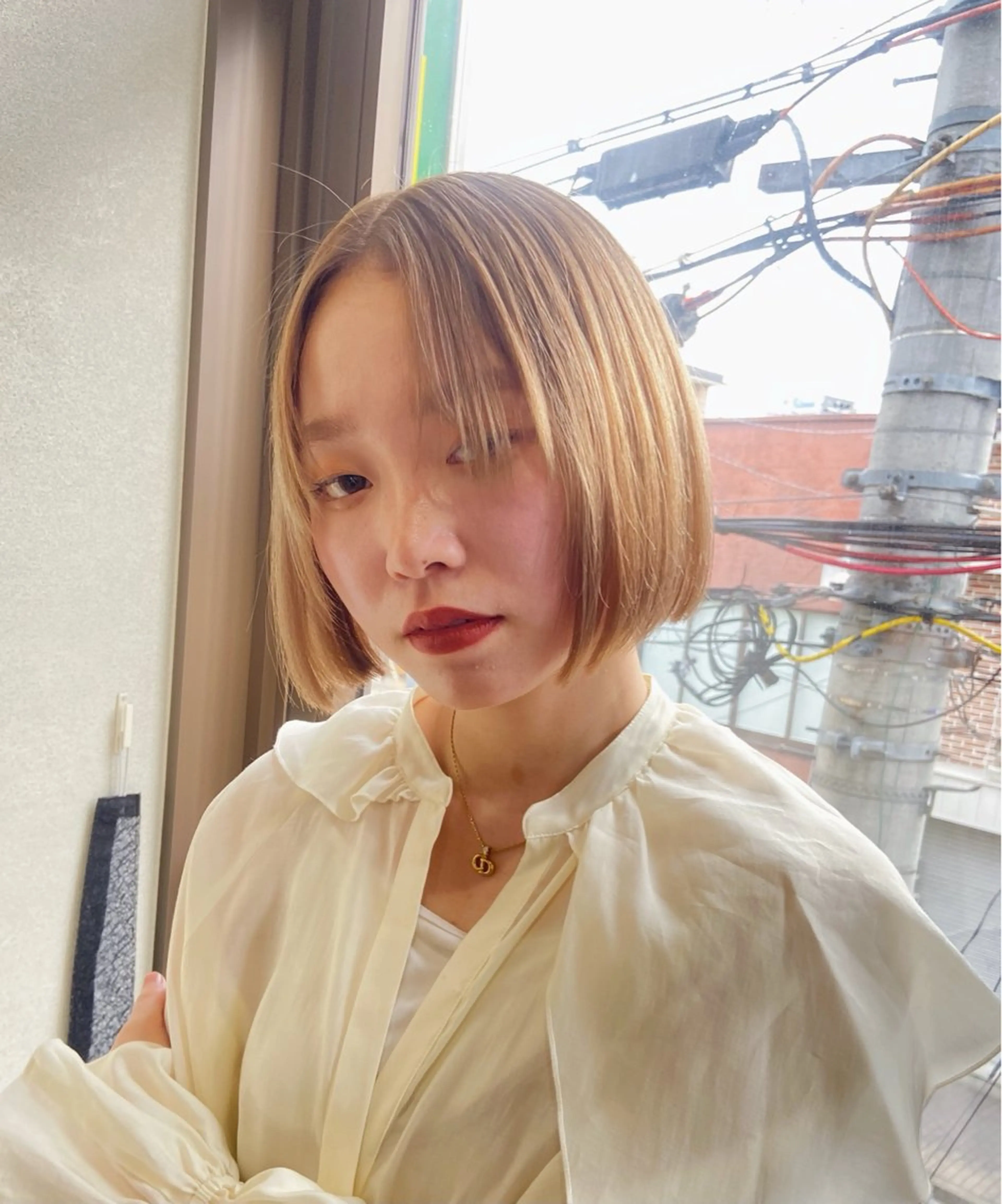 ショート カラー ベージュカラー ハイトーンカラー デザインパーマ 藤田和樹のヘアスタイル