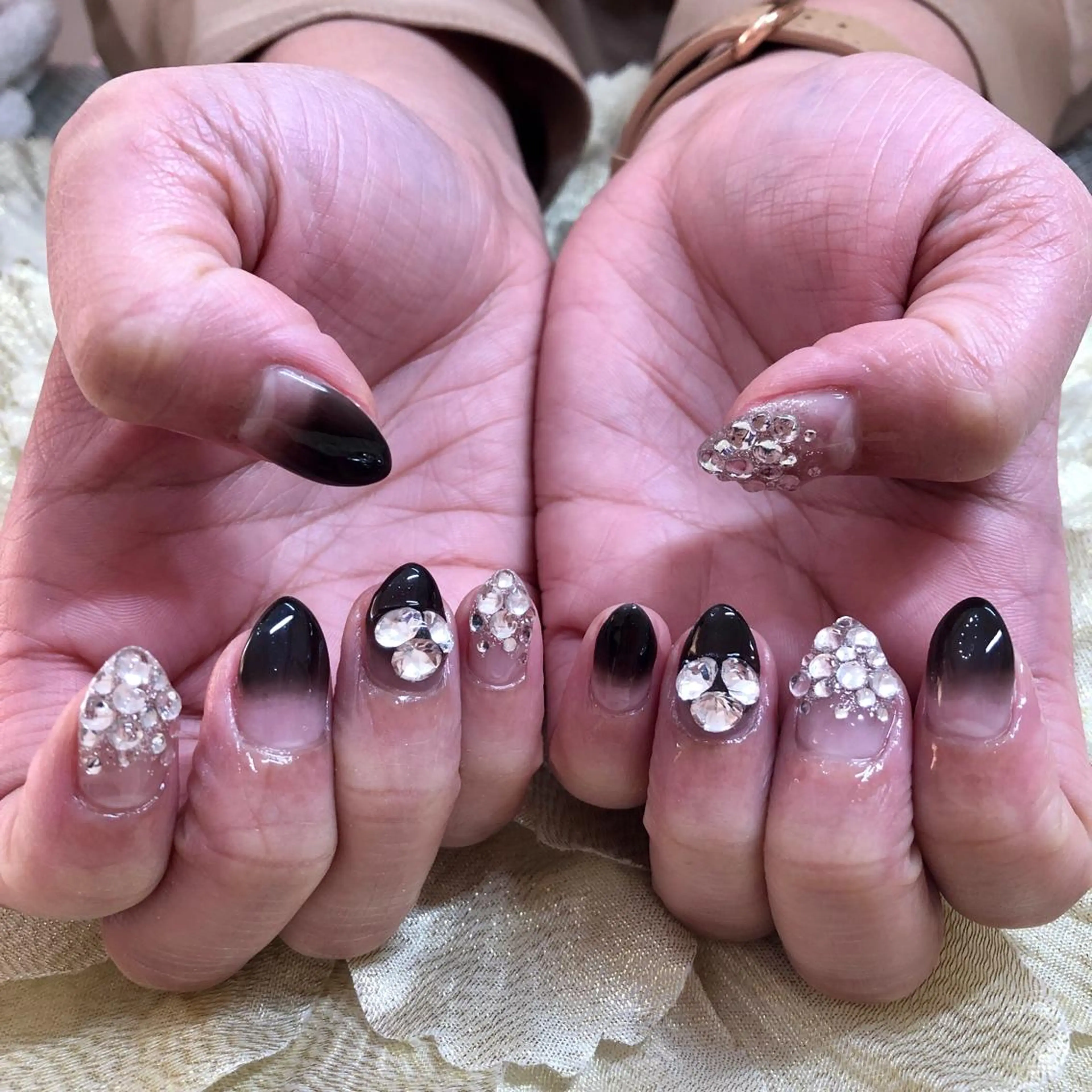 ネイル ジェルネイル ストーンネイル J terrace Nailのネイルデザイン