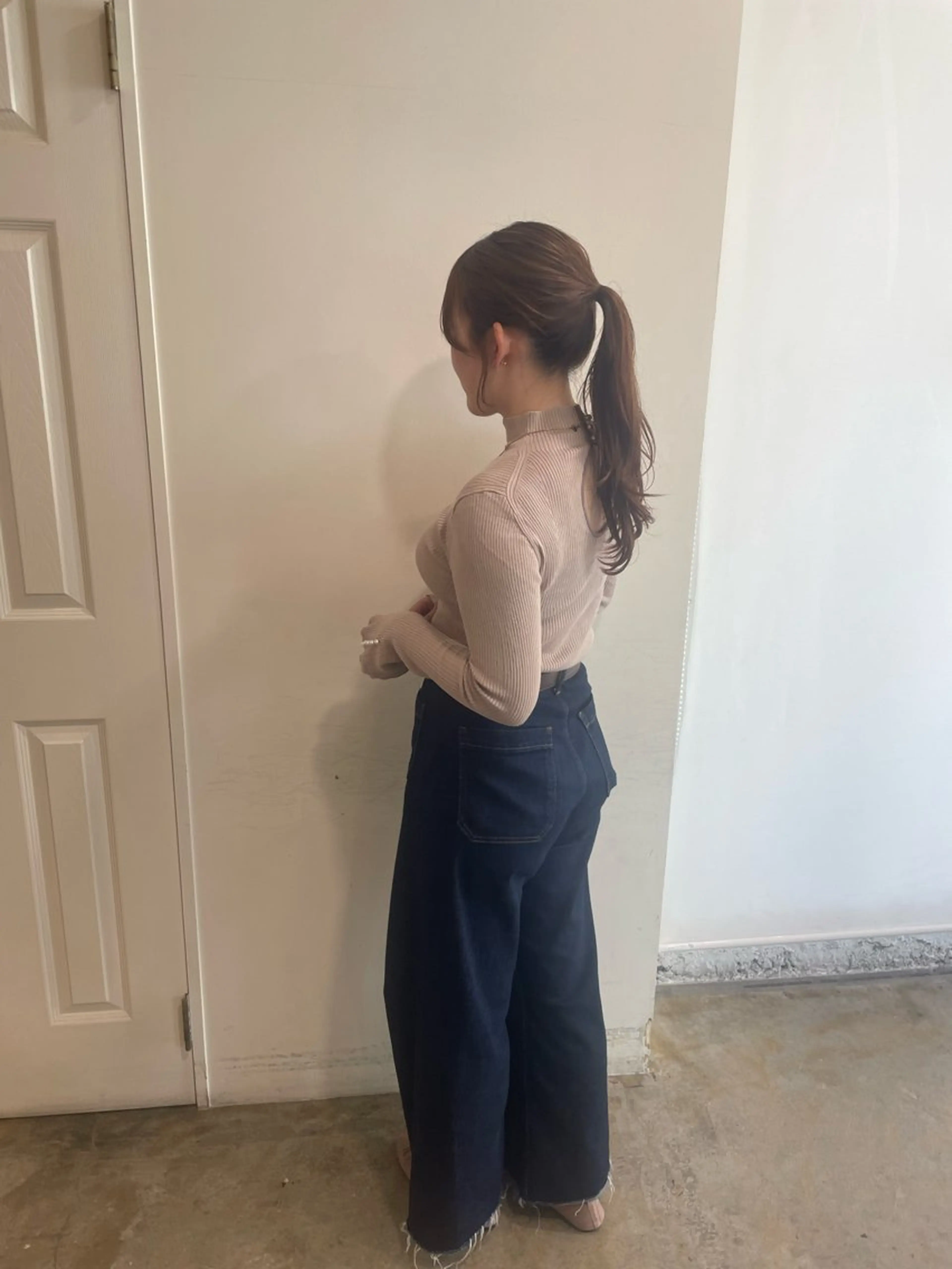 セミロング カラー ベージュカラー MIOベージュカラー 柔らかいカラーのヘアスタイル