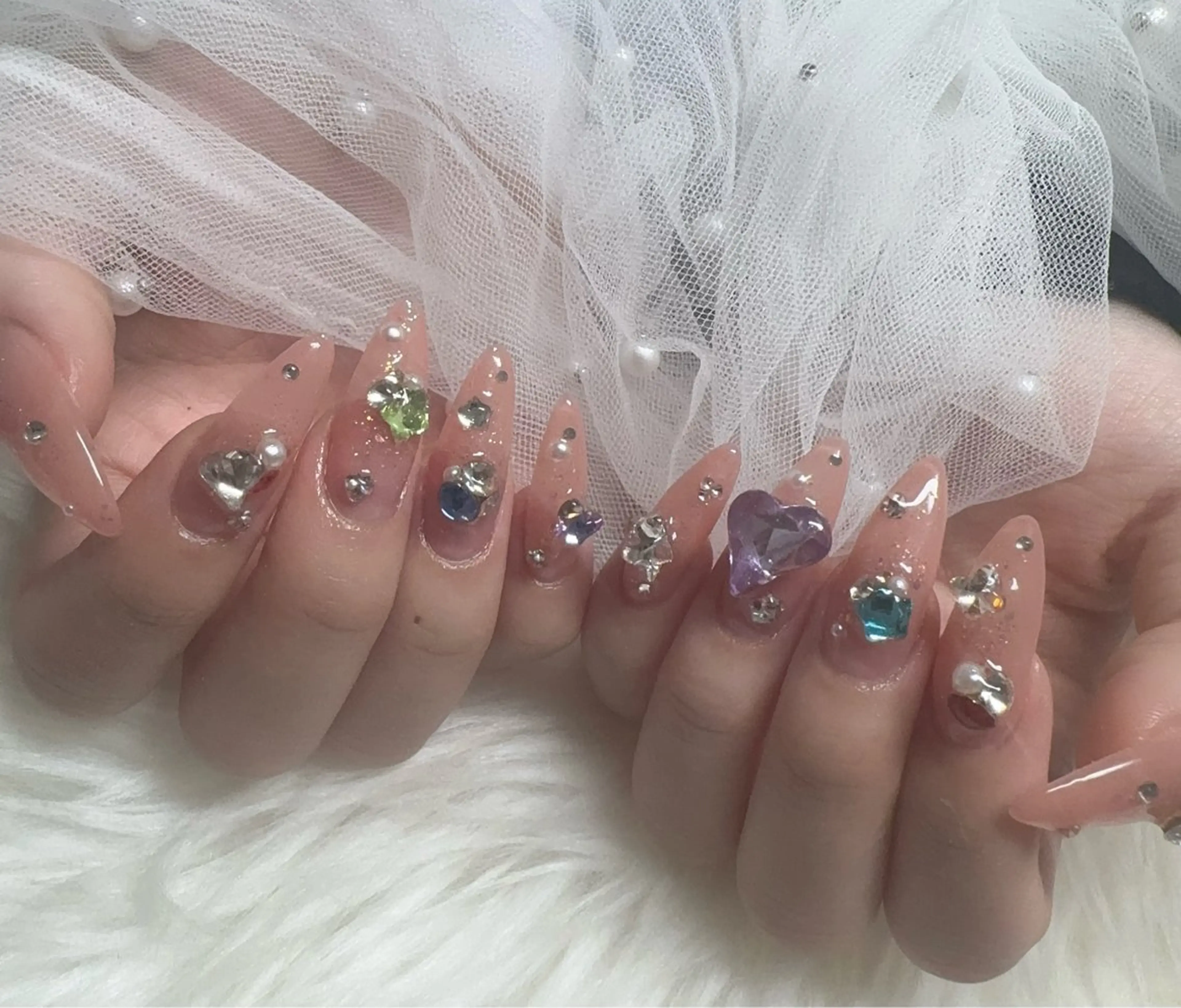 ネイル ハンドネイル &ME ネイルサロンのネイルデザイン