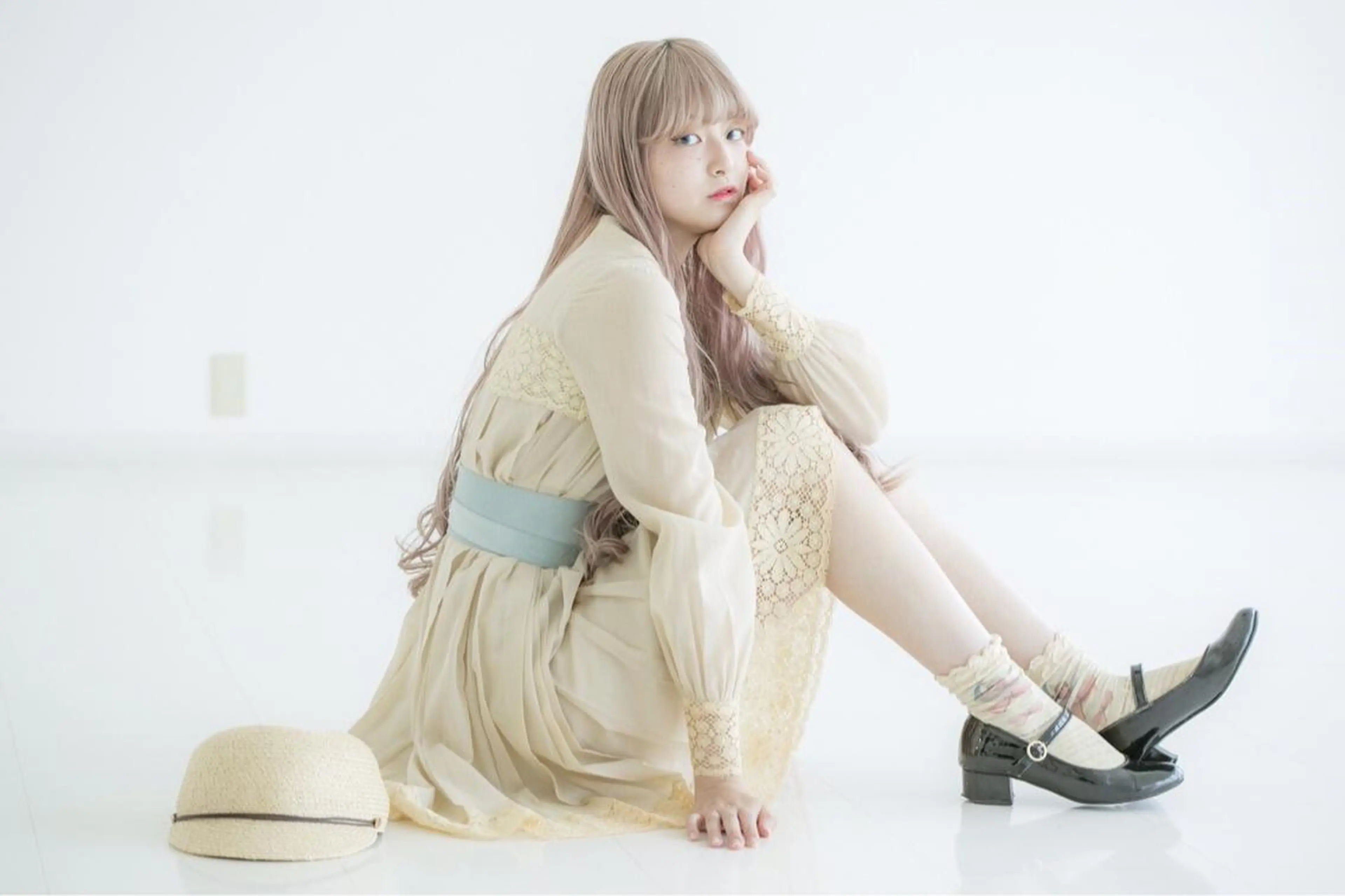 ロング カラー ハイトーンカラー ロング 高橋恵🌈生え癖改善 ウルフ/レイヤーのヘアスタイル