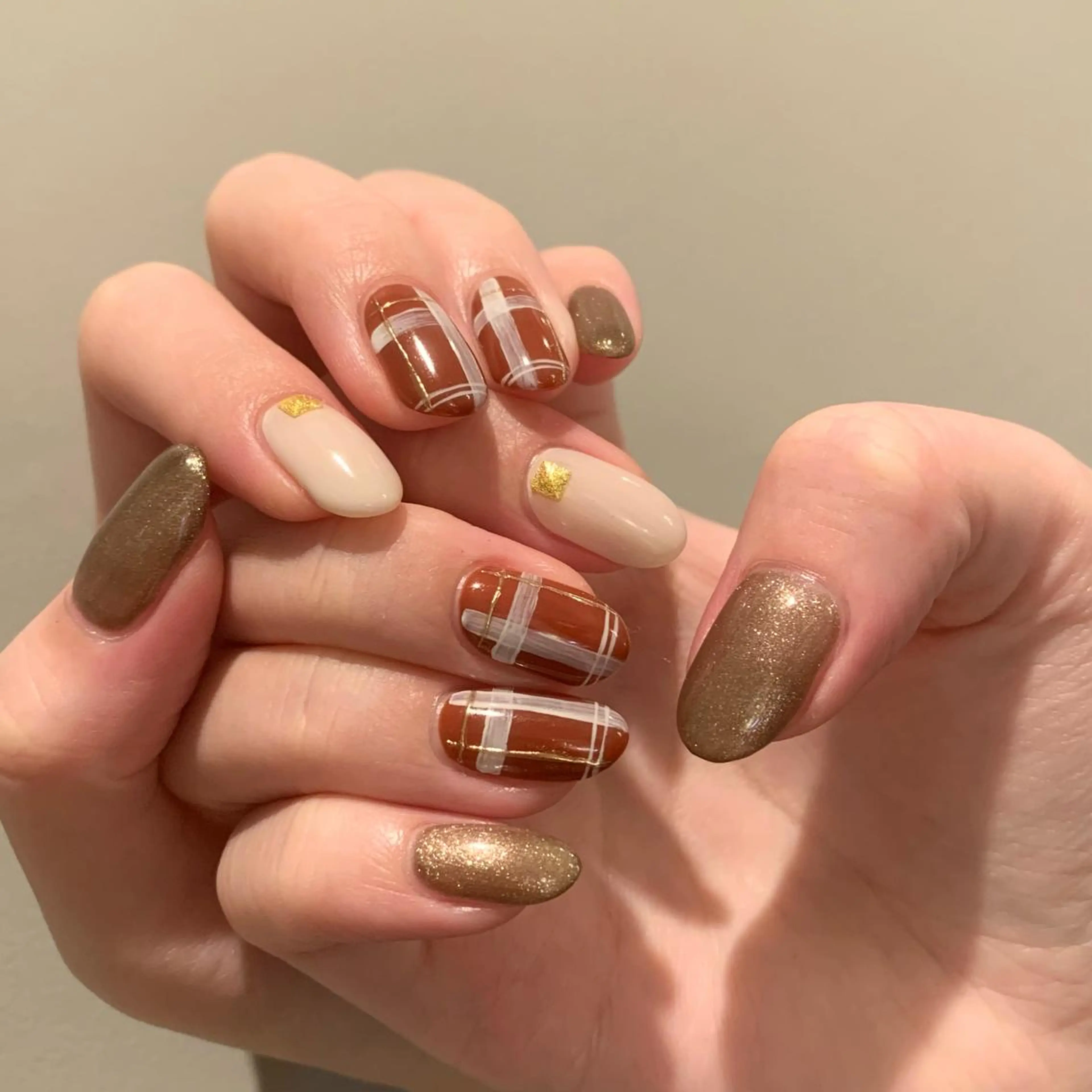 ネイル ハンドネイル ウシク ミユキのネイルデザイン