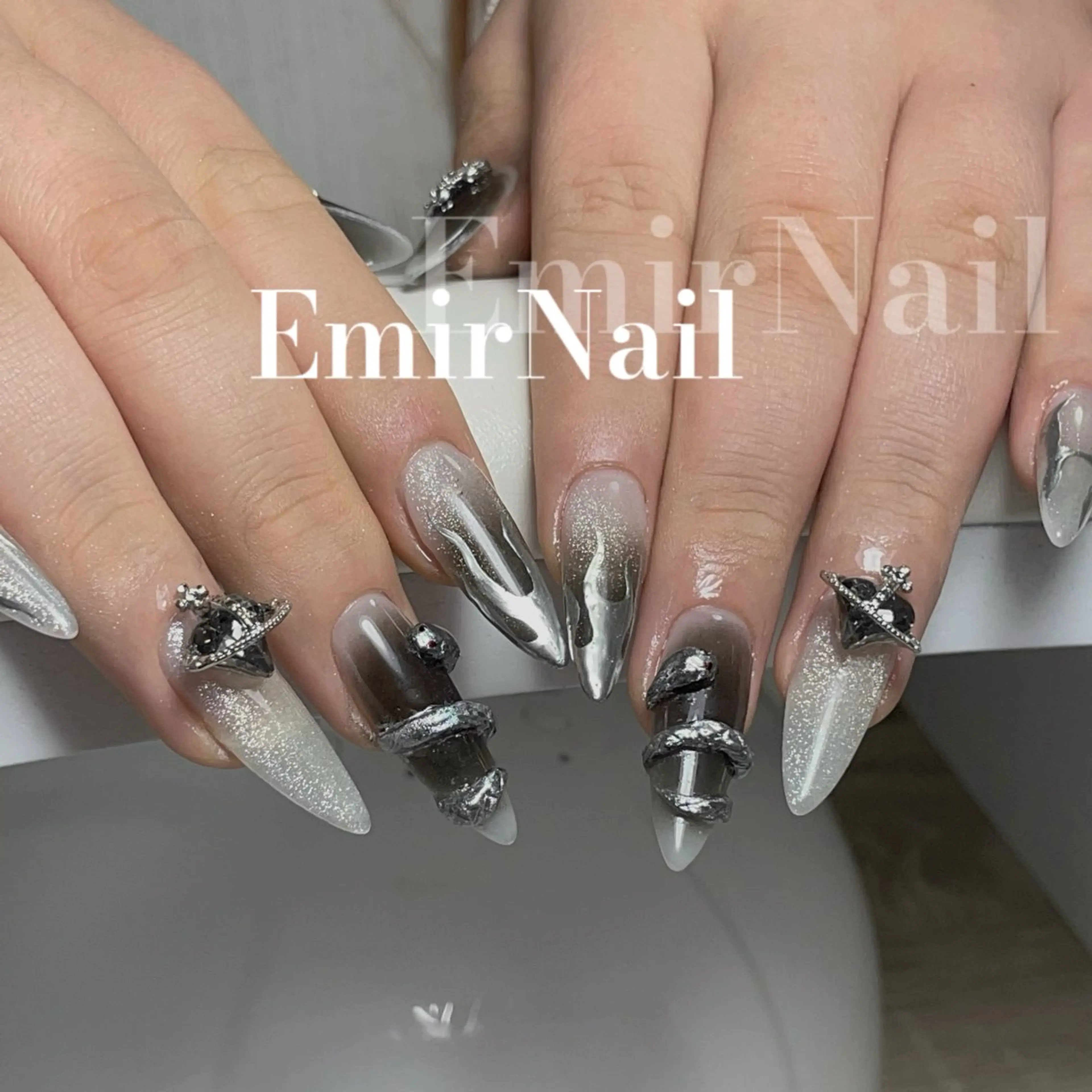 ネイル Emir Nailのネイルデザイン