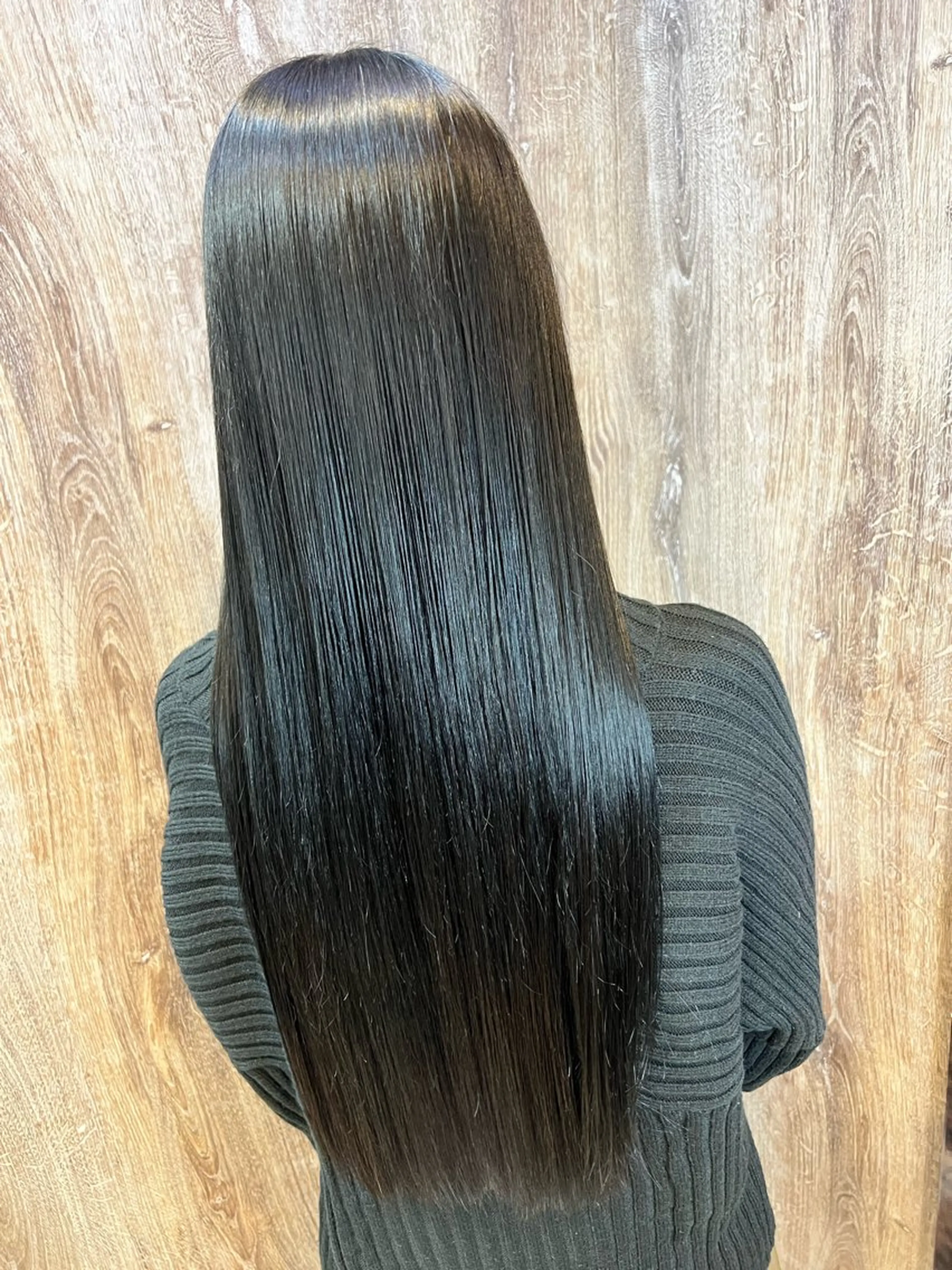 ロング トリートメント 🎄flowria 🎄花田圭一のヘアスタイル