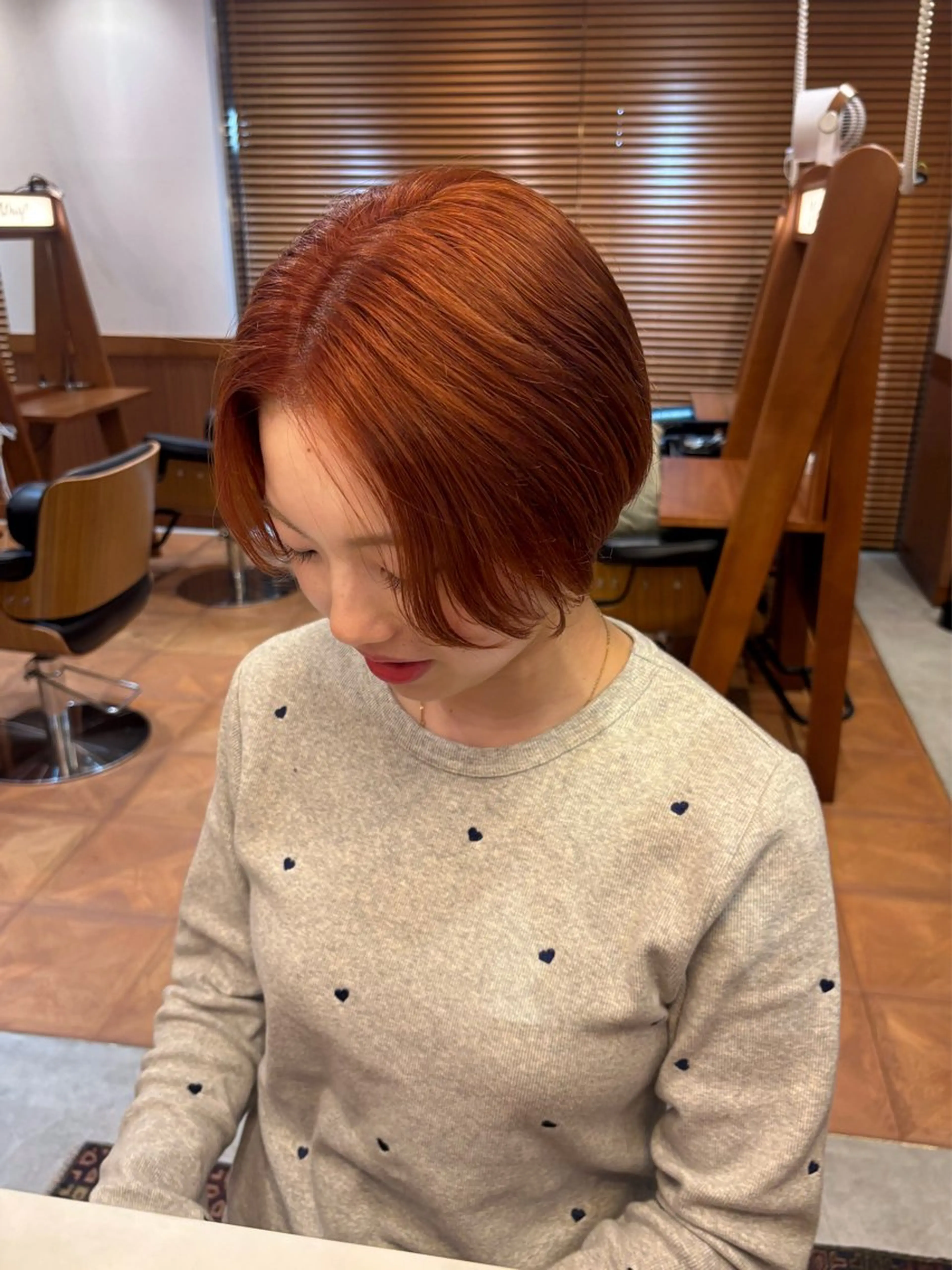 ショート カラー ベージュカラー ブリーチ オレンジ オレンジベージュ ヘアカラー トリートメント SASAnagano 堀内未梨のヘアスタイル