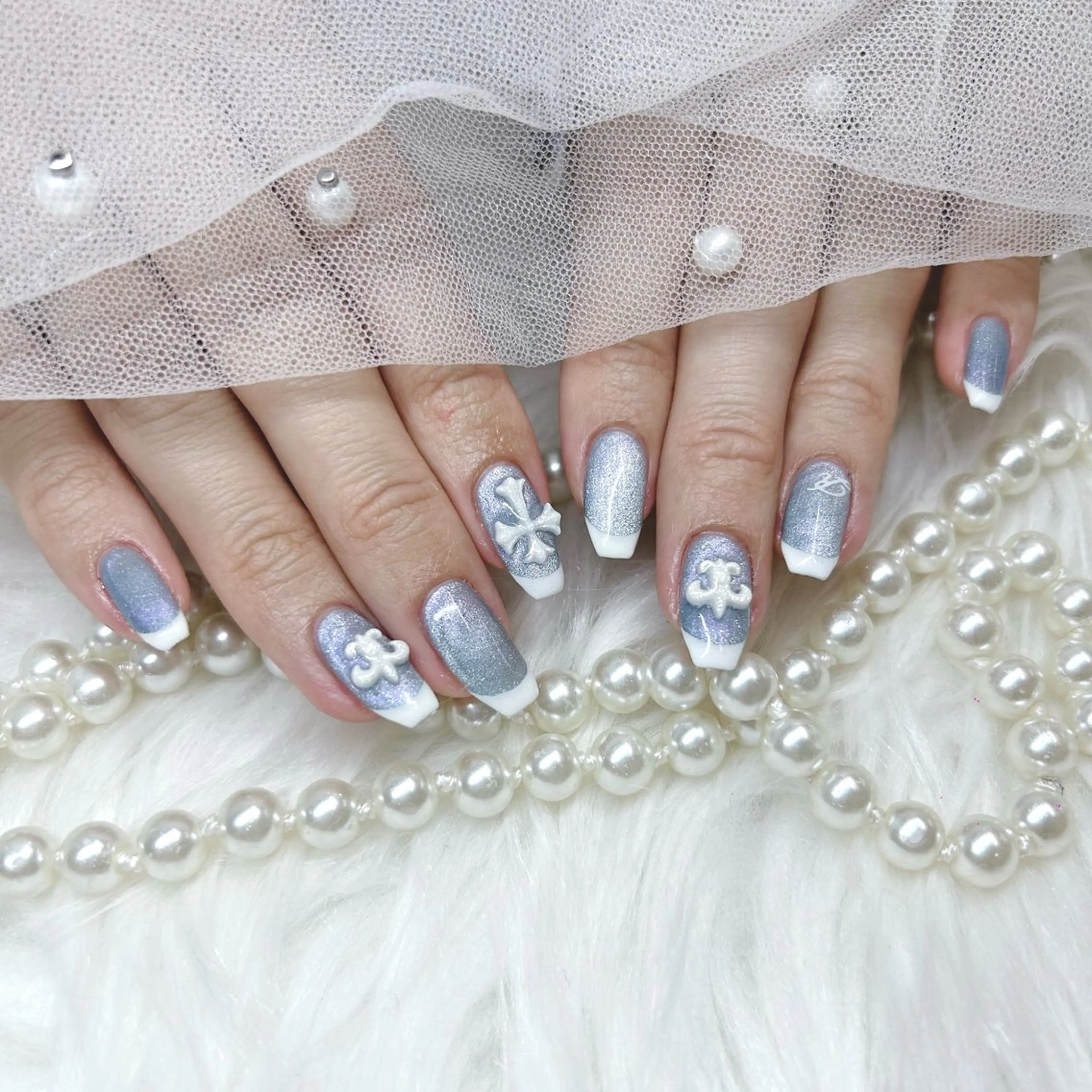 ミディアム ハンドネイル Nailsalon Angeのネイルデザイン