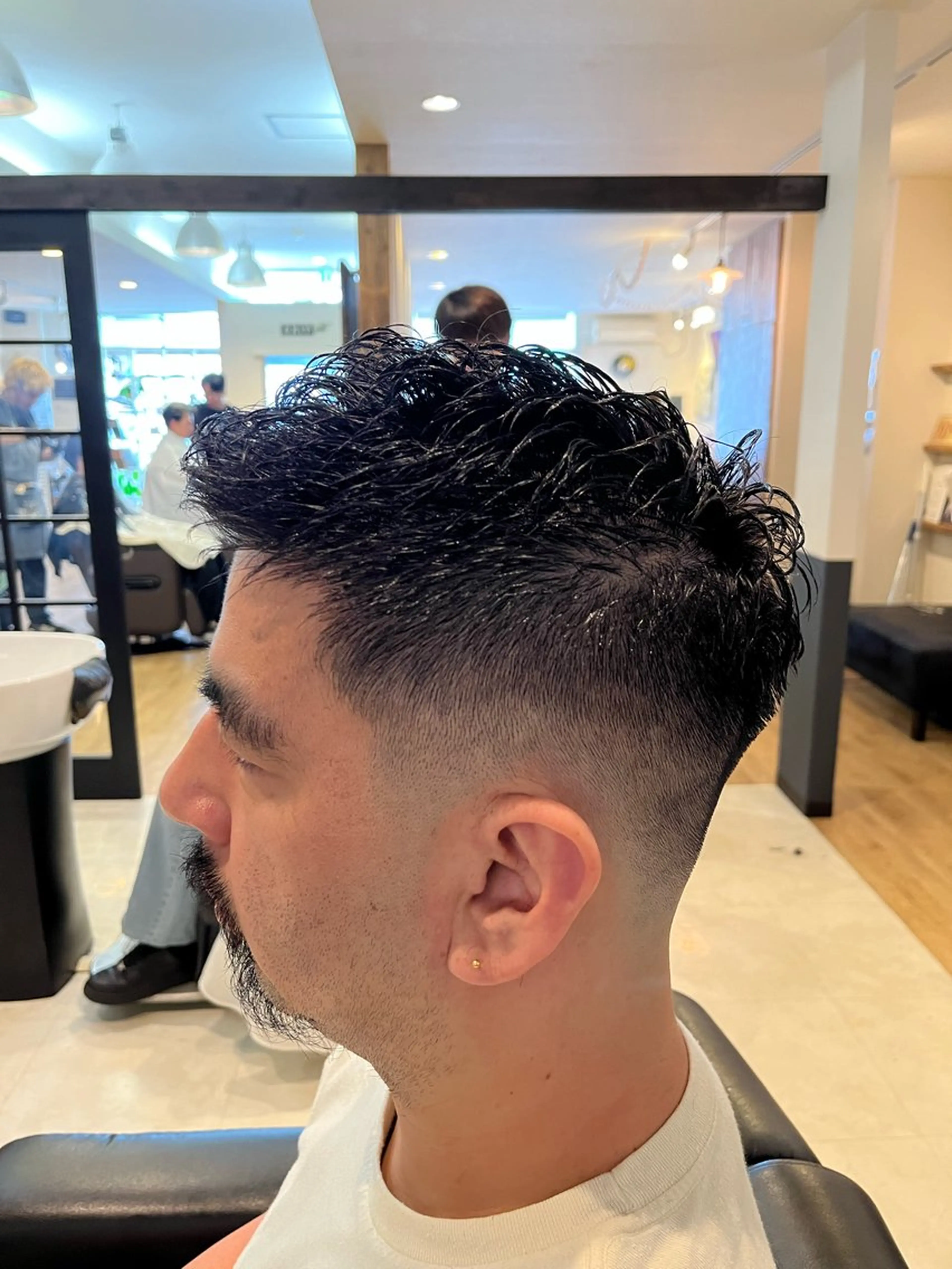 メンズ フェードカット 桂 孝太朗のヘアスタイル