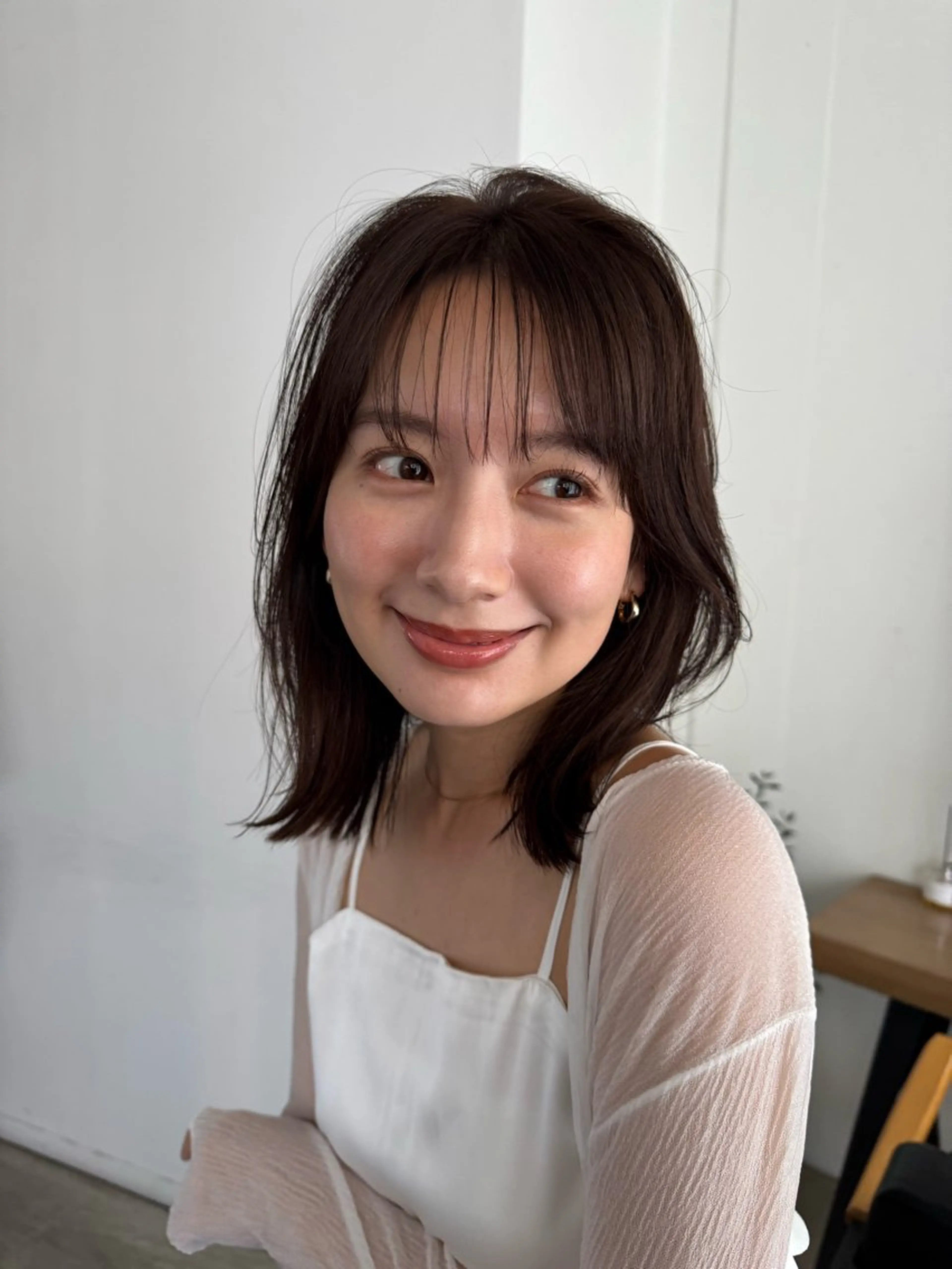 セミロング レイヤーカット 外ハネヘア 表参道SHEA Am iのヘアスタイル