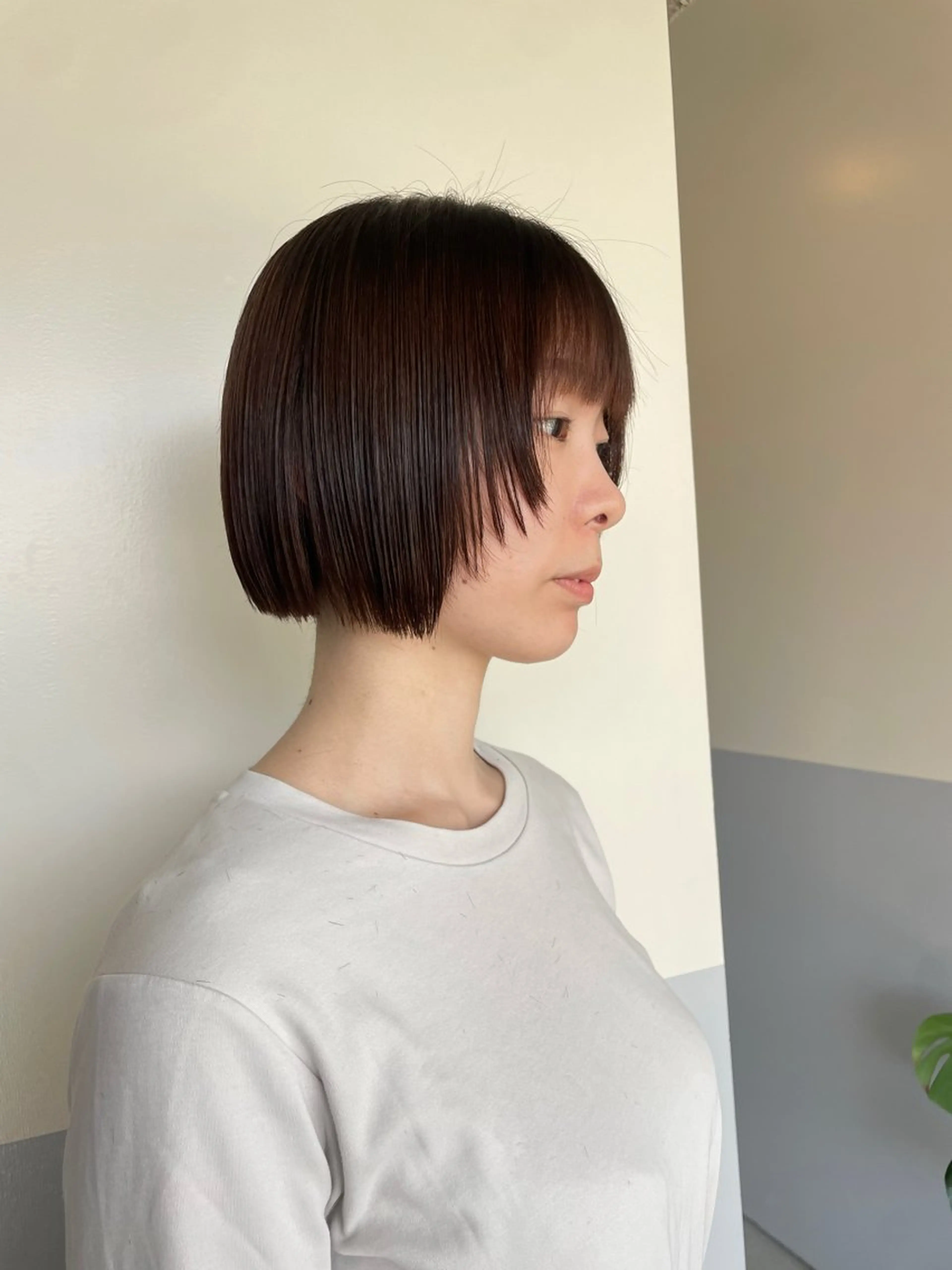 ショート ボブ 顔周りカット レイヤーカット 小久保 里紗のヘアスタイル