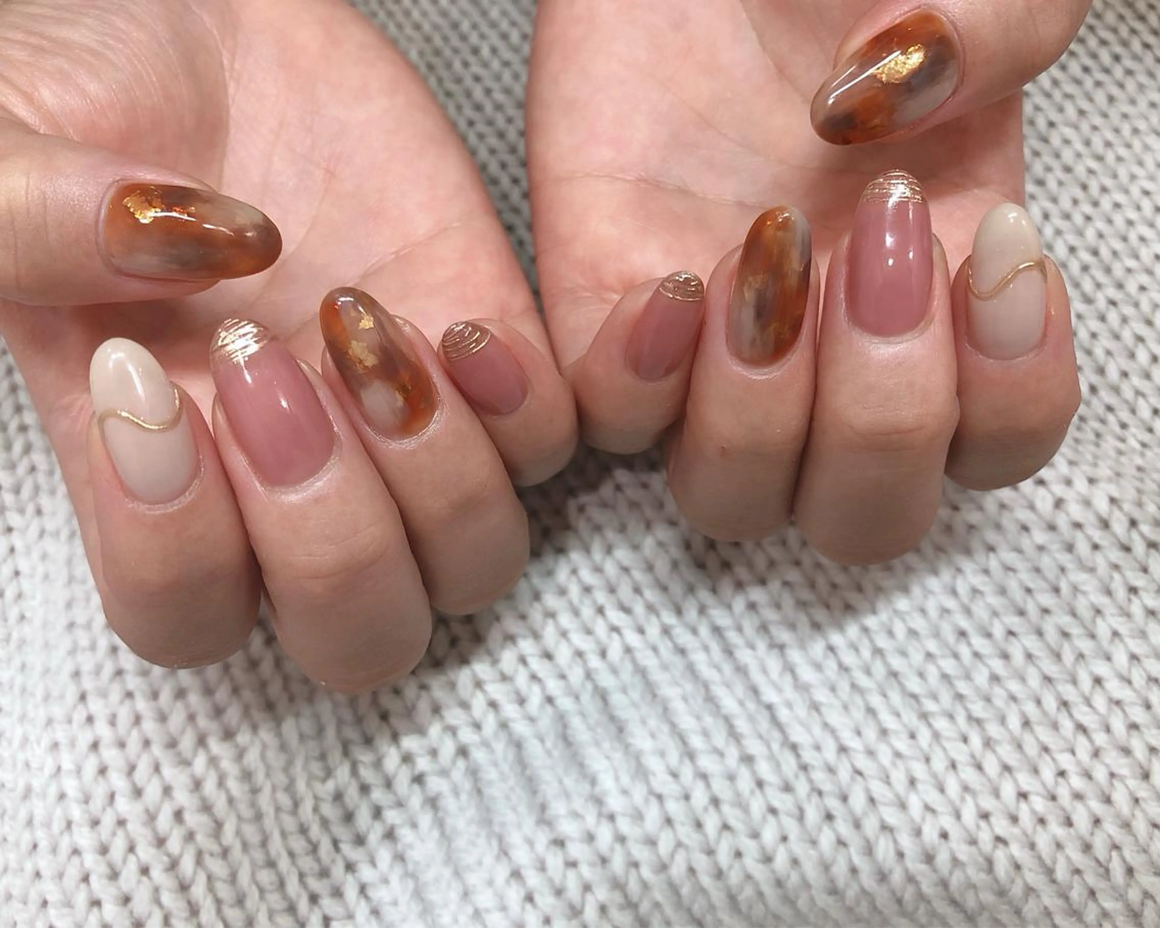 ネイル べっ甲ネイル ハンドネイル saki_ nail heronのネイルデザイン