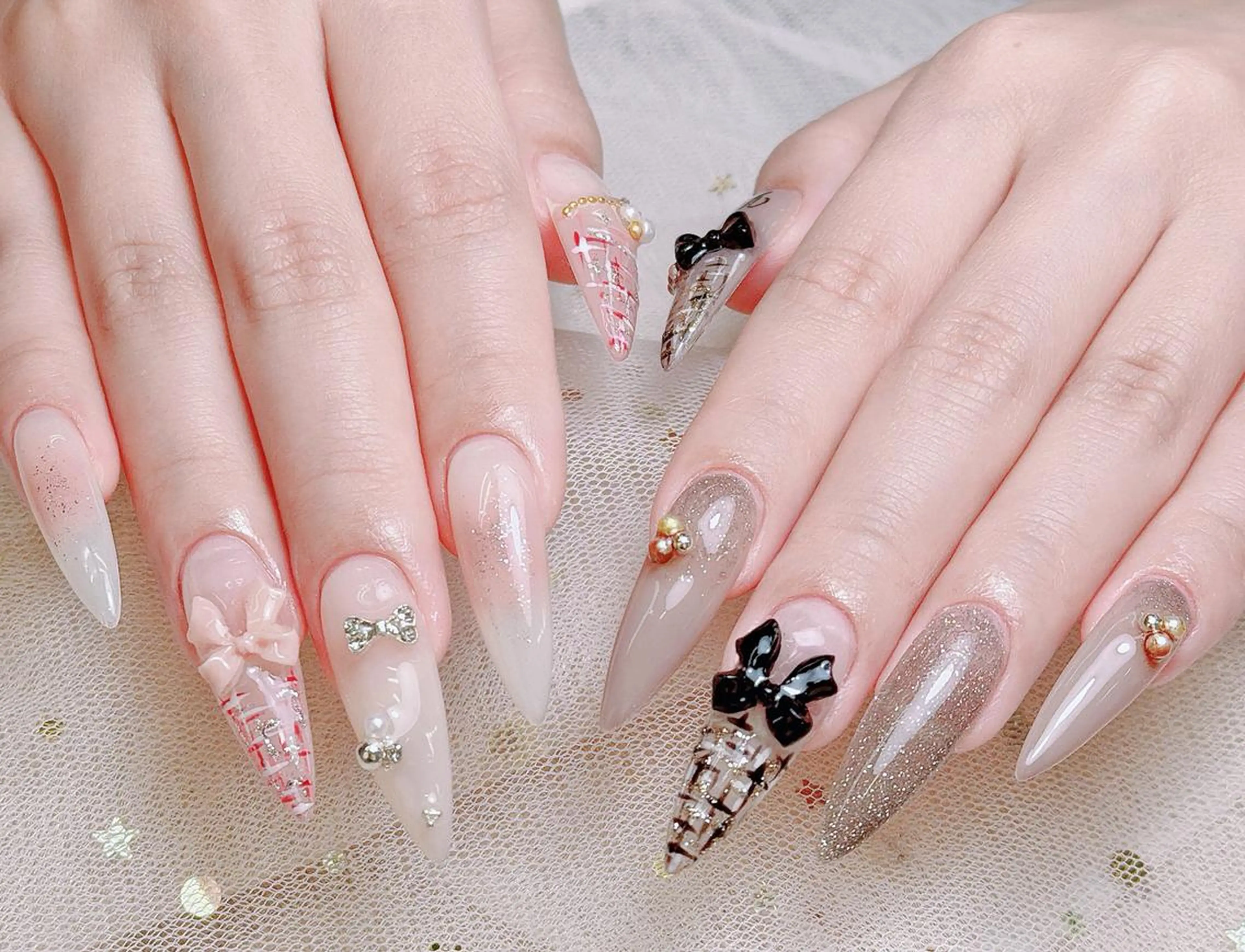 ネイル queensnail 🧸mikaのネイルデザイン