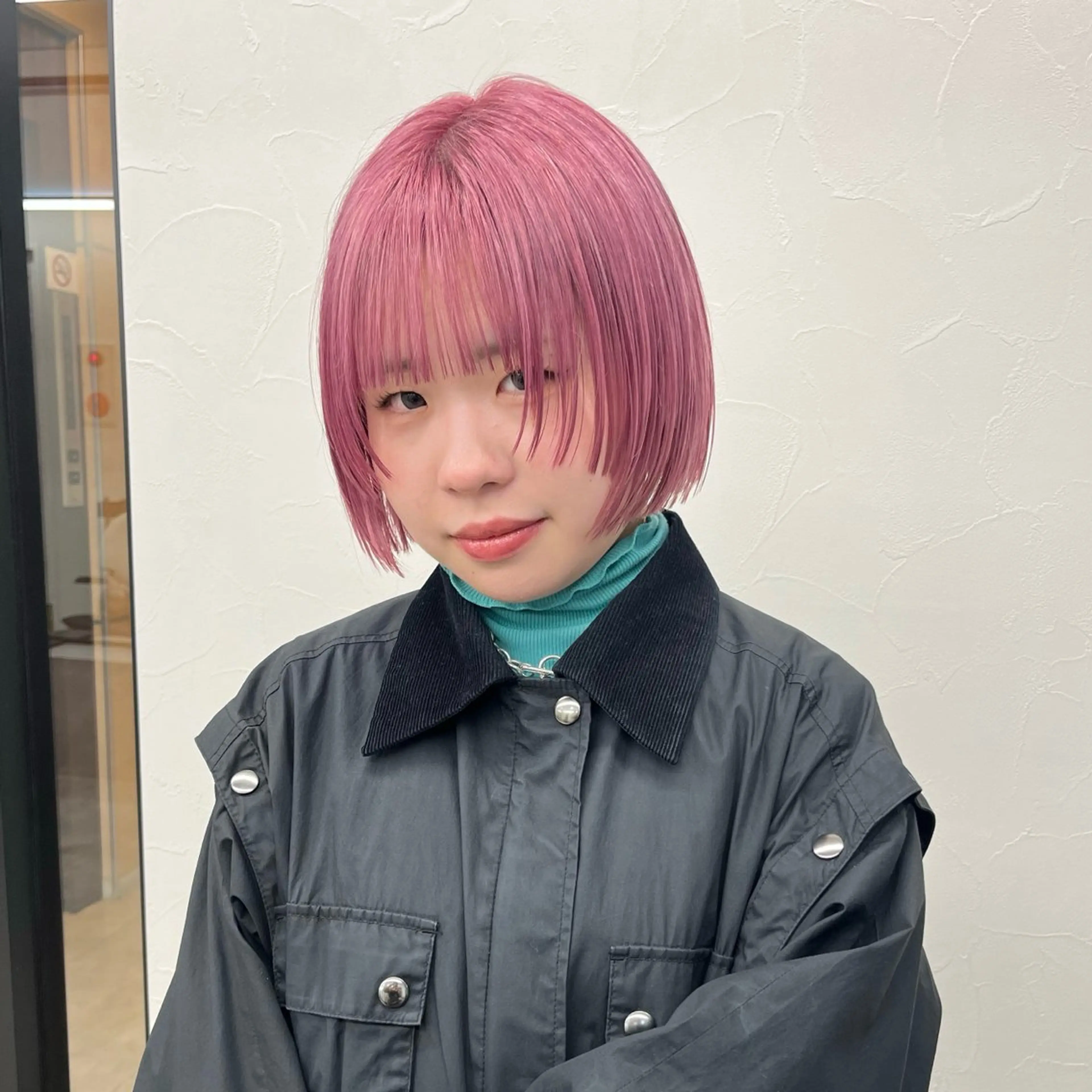 ショート カラー ブリーチ ブリーチなしカラー ピンクカラー ボブ 髪質改善 カット ヘアカラー トリートメント 初めてのショート お任せください✂️のヘアスタイル