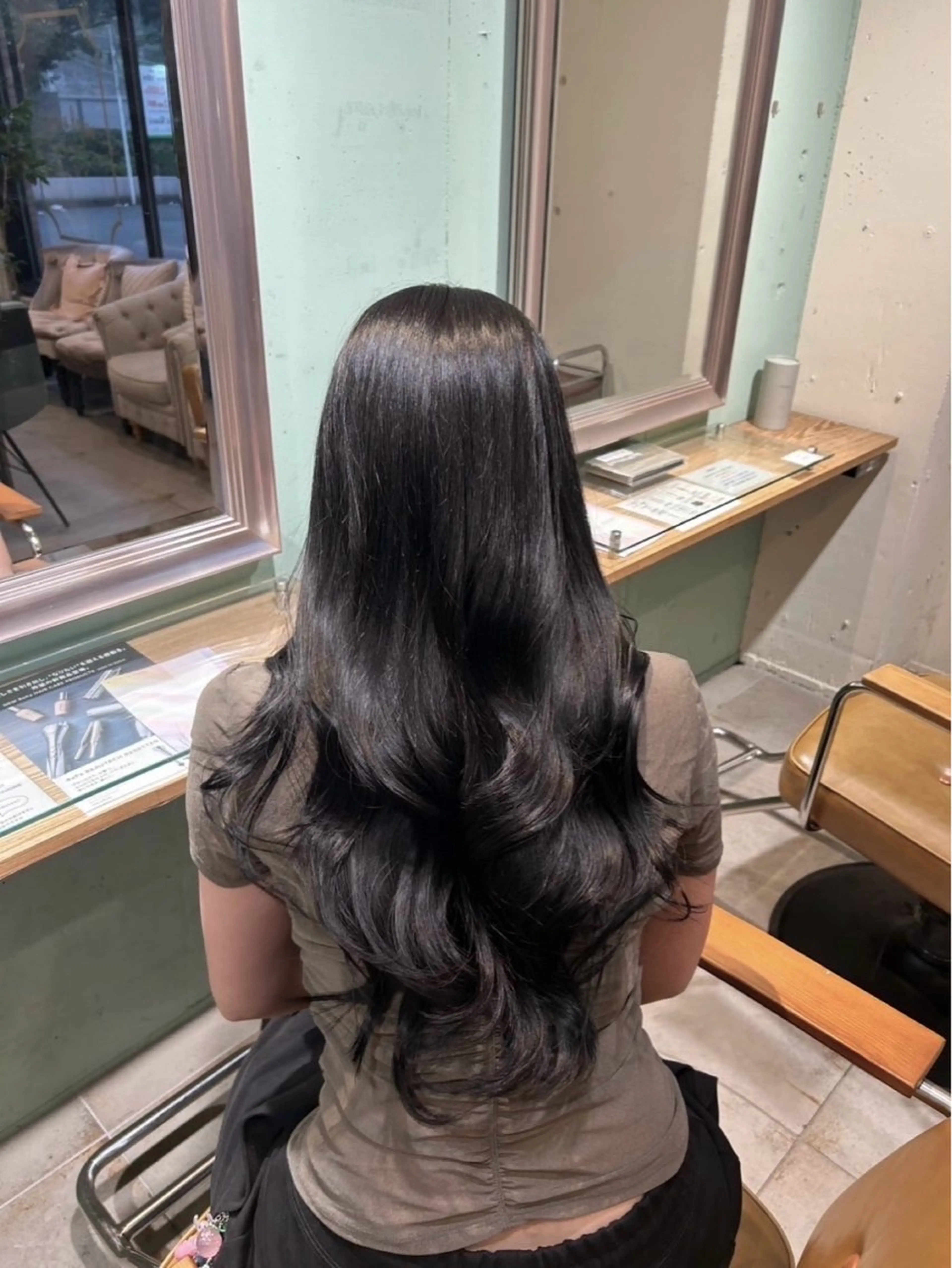 ロング カラー ヘアカラー トリートメント 🫐 キナリ🫐のヘアスタイル