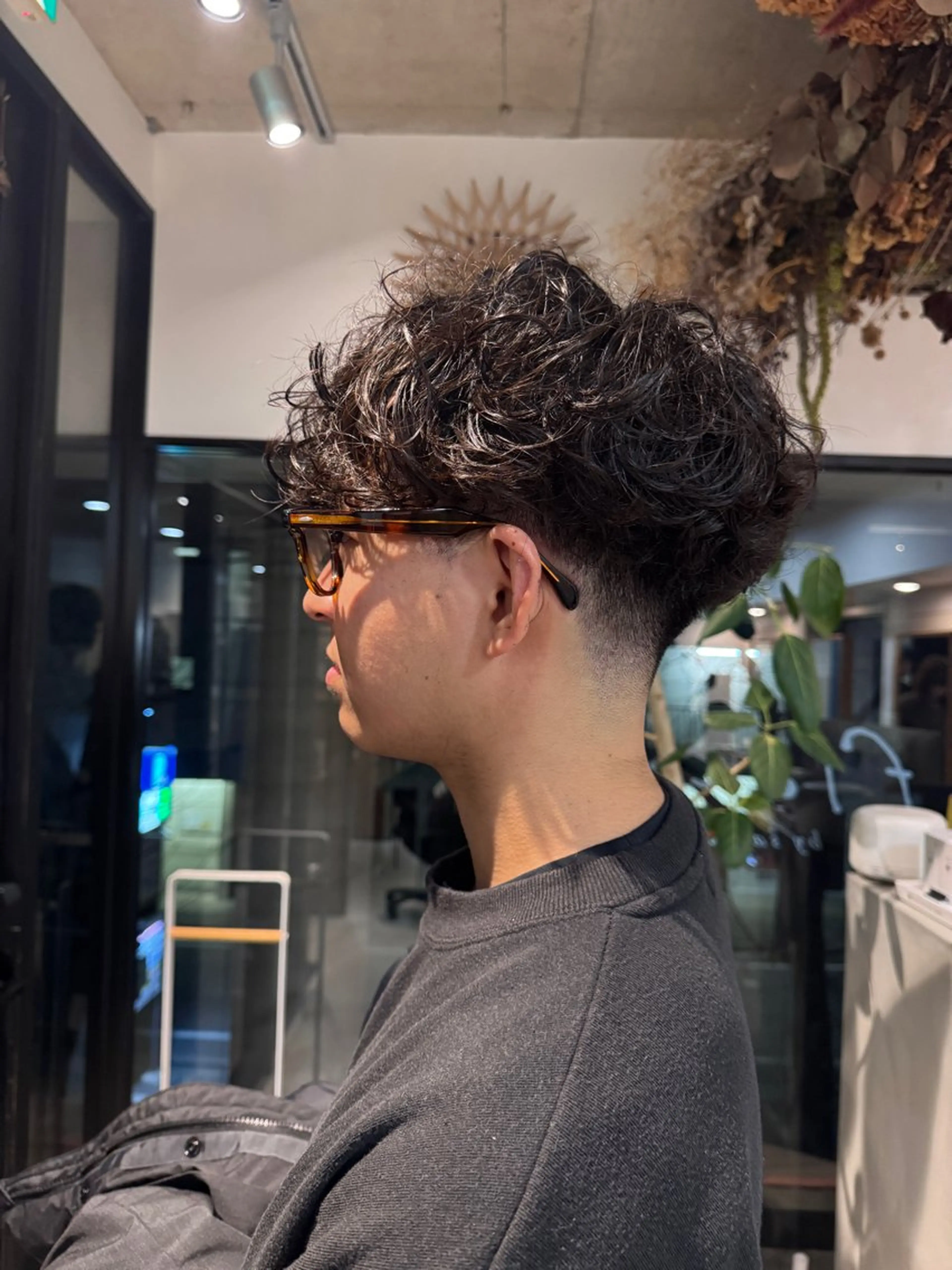 パーマ メンズ カット パーマ saki/メンズパー マ・デザインカラーのヘアスタイル