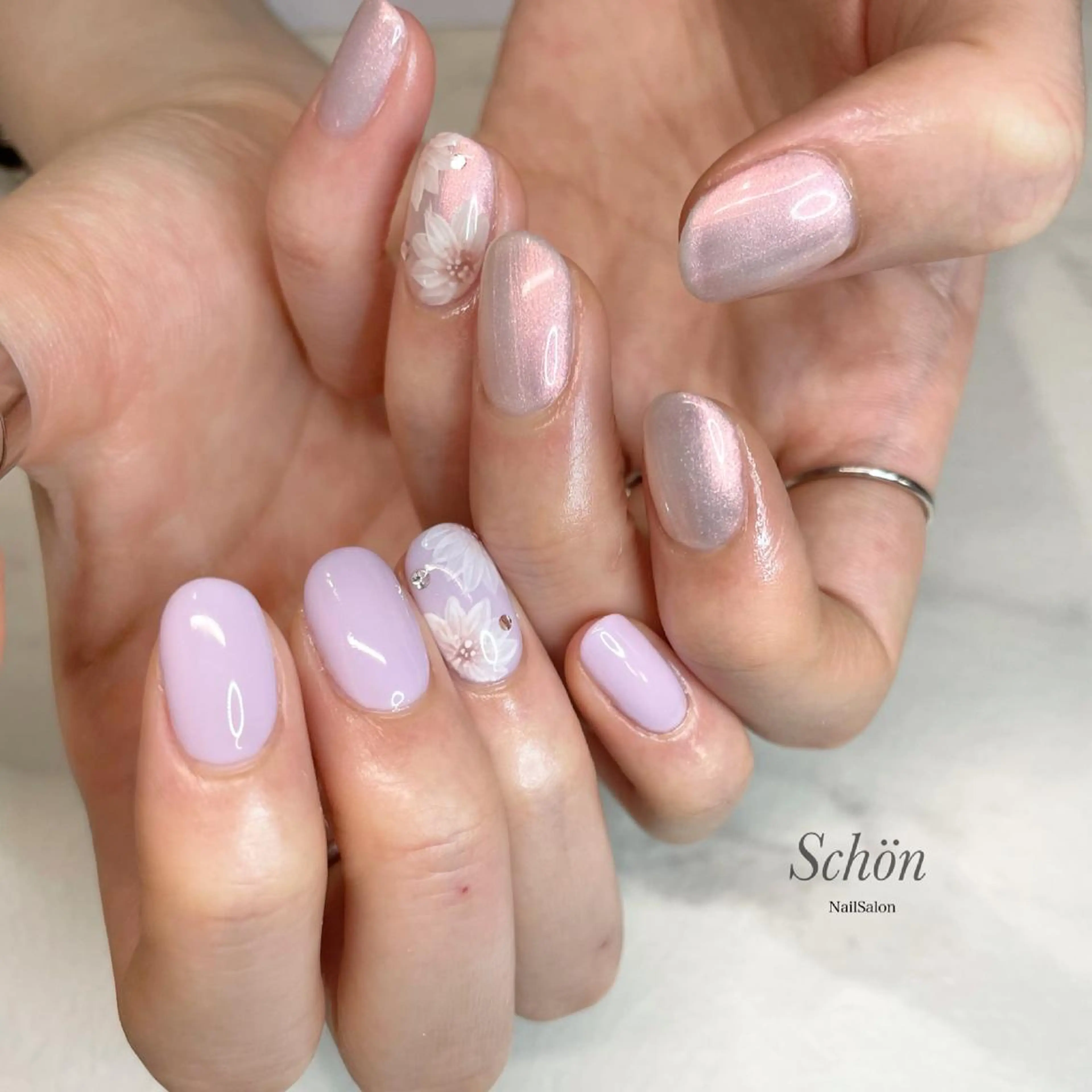 ネイル ストーンネイル ハンドネイル Schön NailSalon所属・Schön NailSalonのネイルデザイン