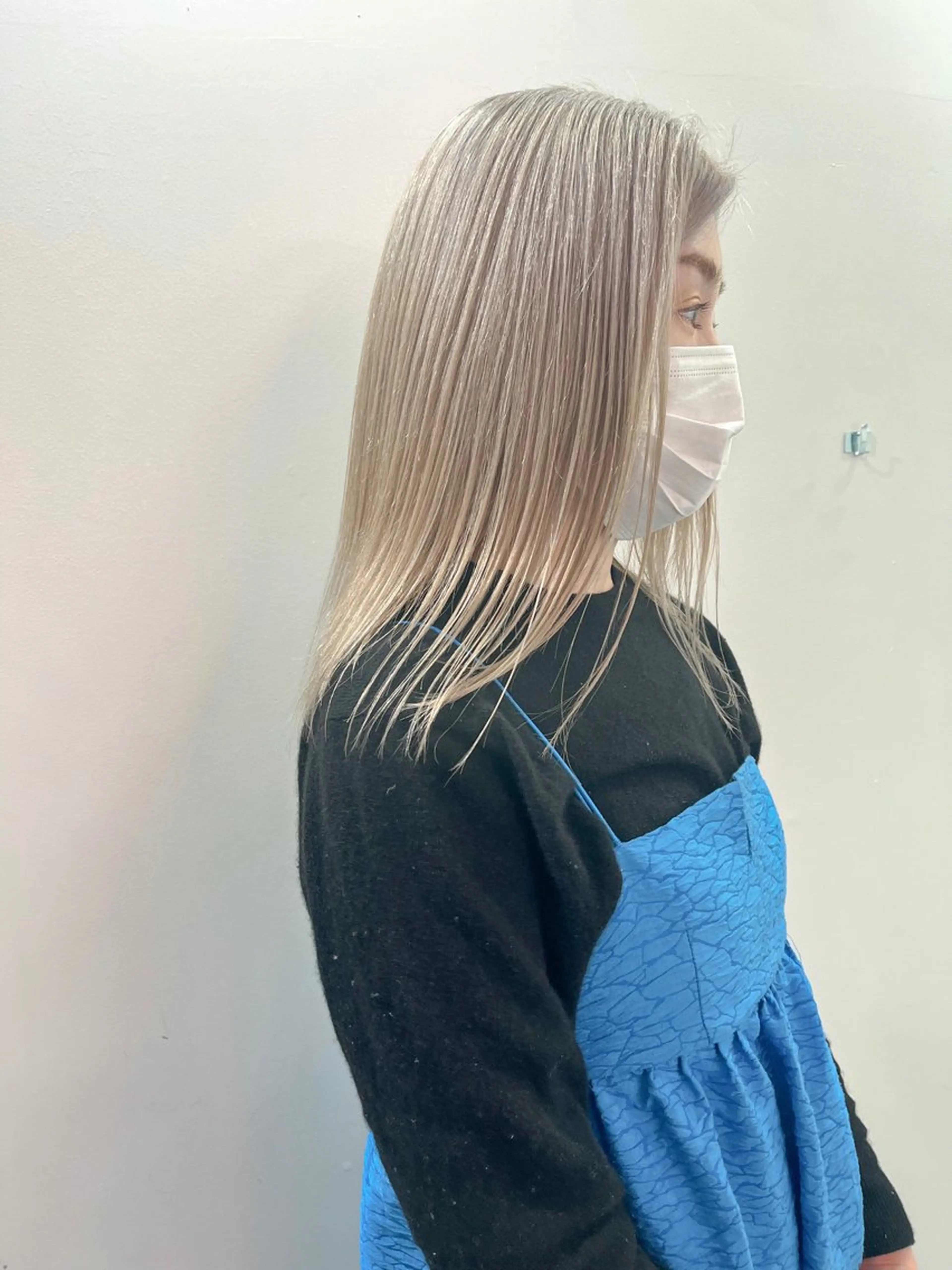 ミディアム カラー カット ヘアカラー トリートメント ヘアセット ハイトーンを育てる ブリーチカラー/牧原のヘアスタイル