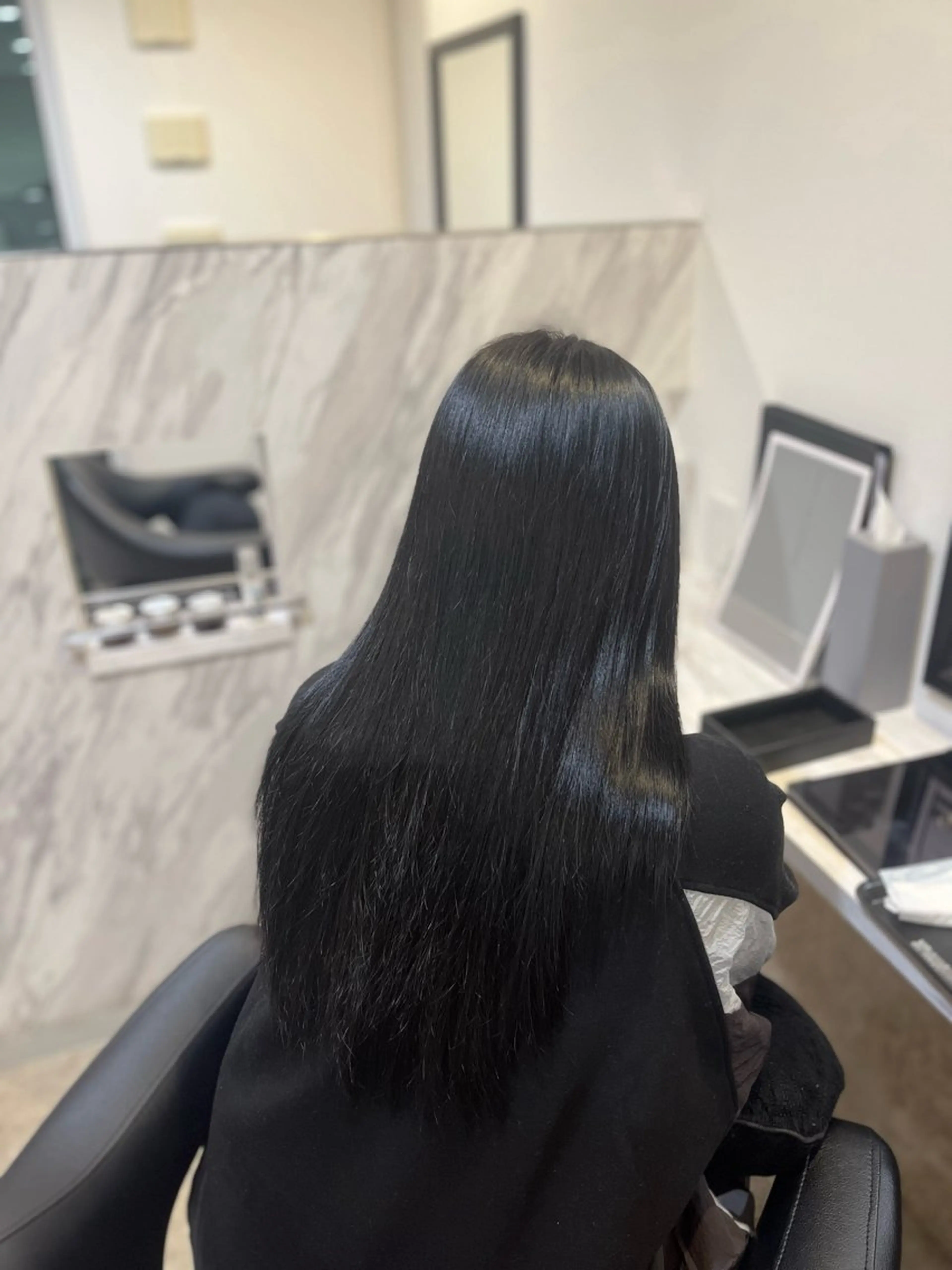 ロング カラー ヘアカラー 山内 心春のヘアスタイル