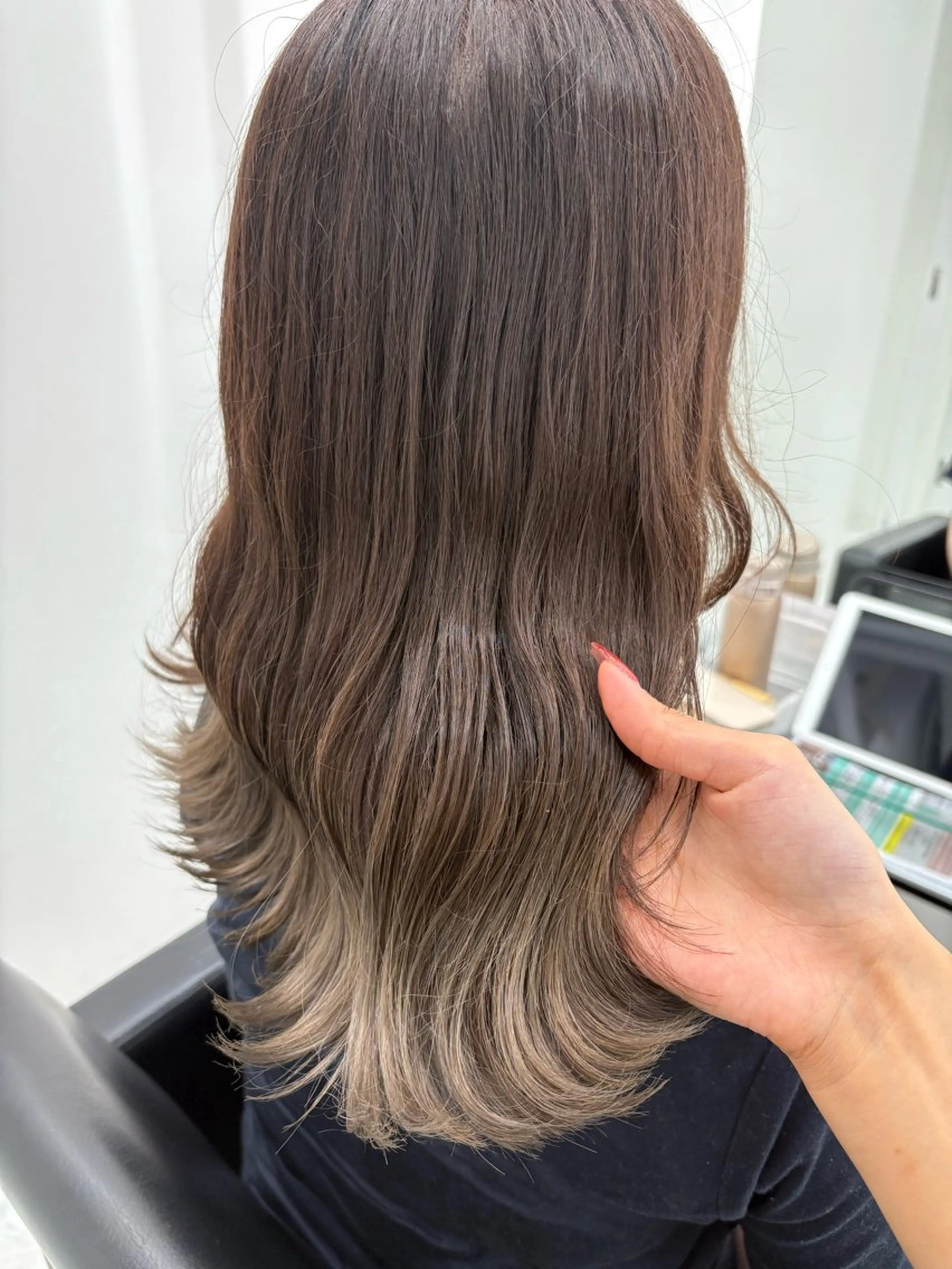 セミロング カラー ブリーチ グラデーションカラー ヘアカラー トリートメント 髪質改善サロン🫧 セキチサトのヘアスタイル