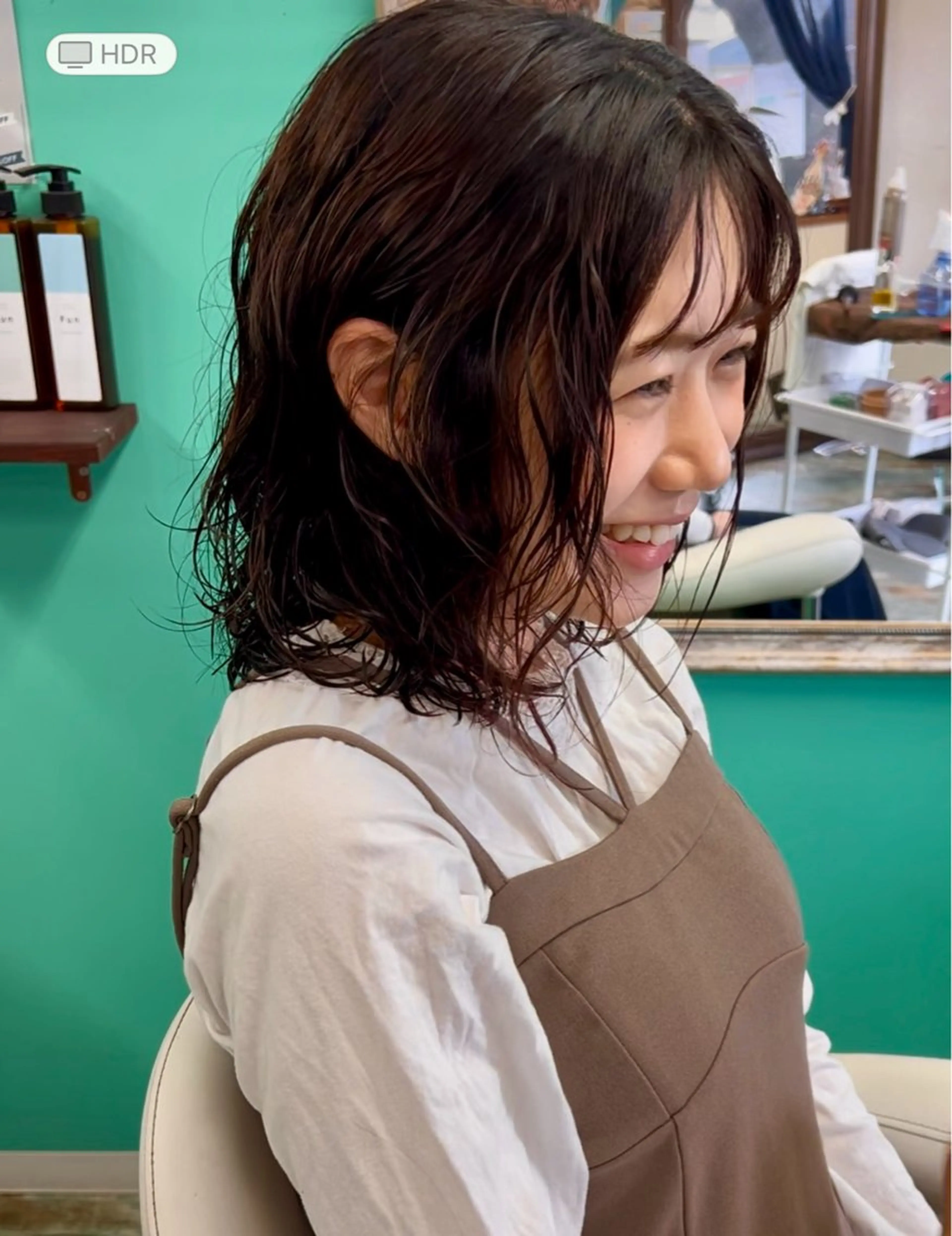 ミディアム 鈴木 令子のヘアスタイル