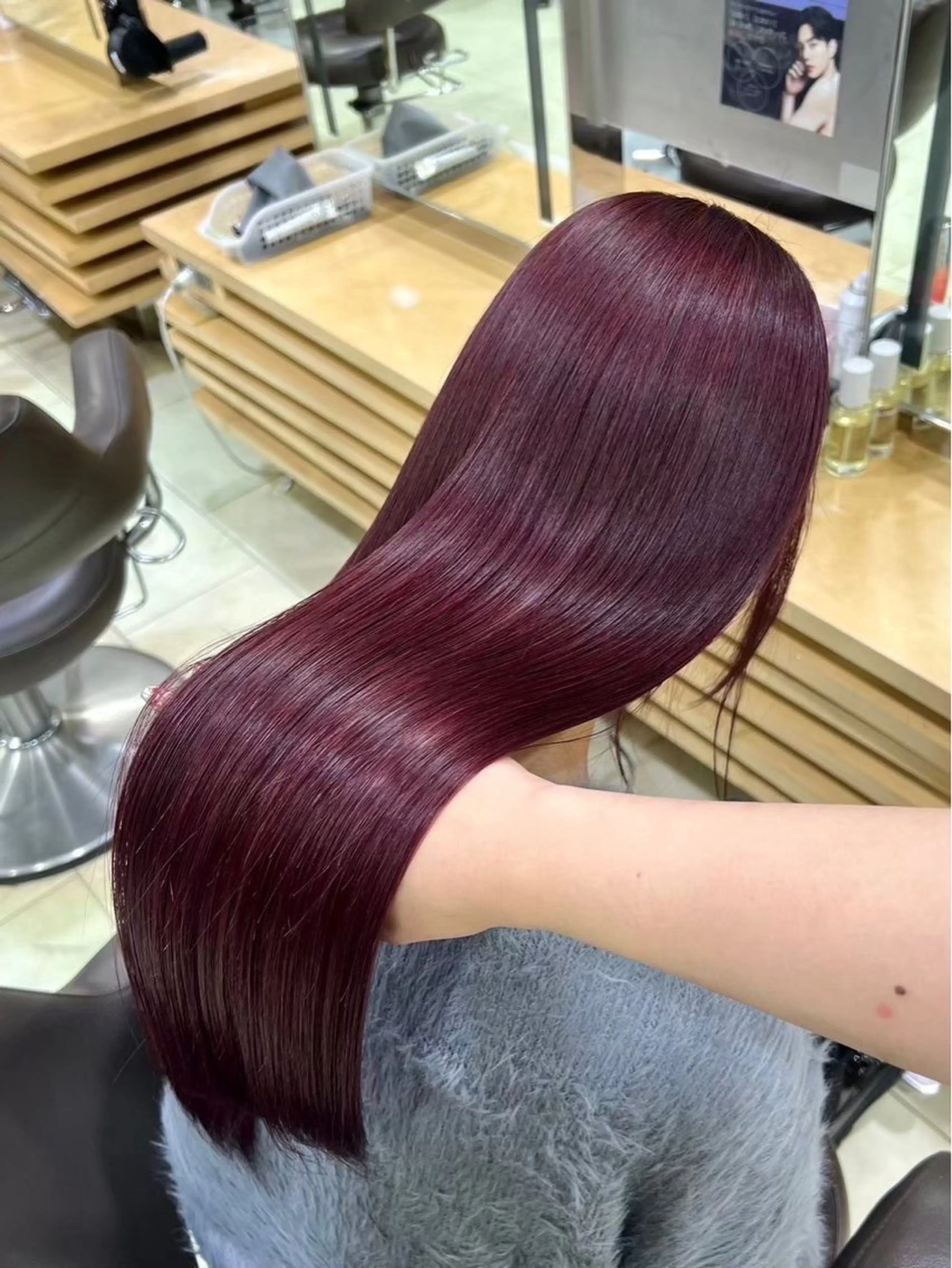ロング カラー ヘアカラー rino️🩵 透明感カラーのヘアスタイル