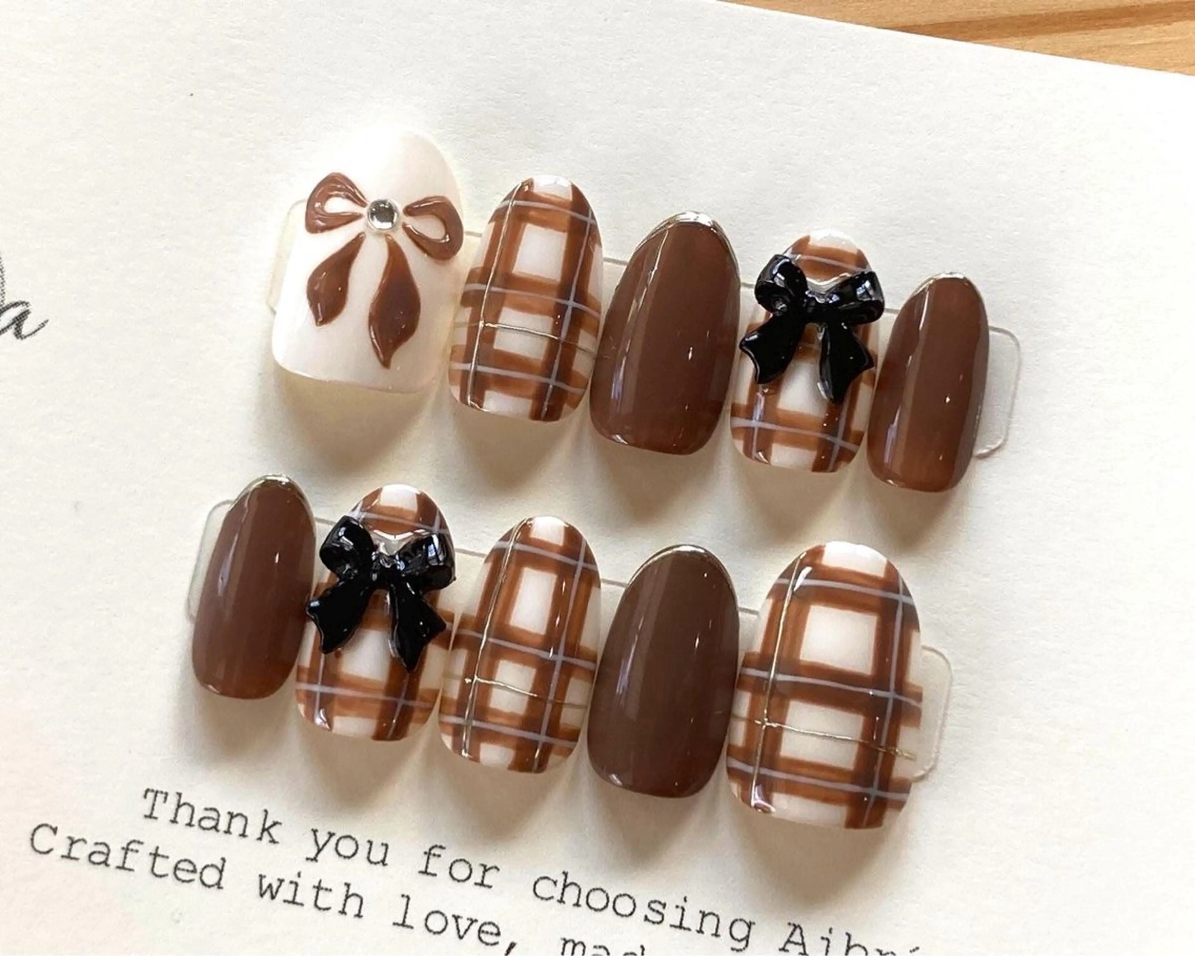 ネイル アートネイル ジェルネイル キラキラネイル 持ち込み ワンホンネイル ハンドネイル ハンドケア Panda chan Novaのネイルデザイン