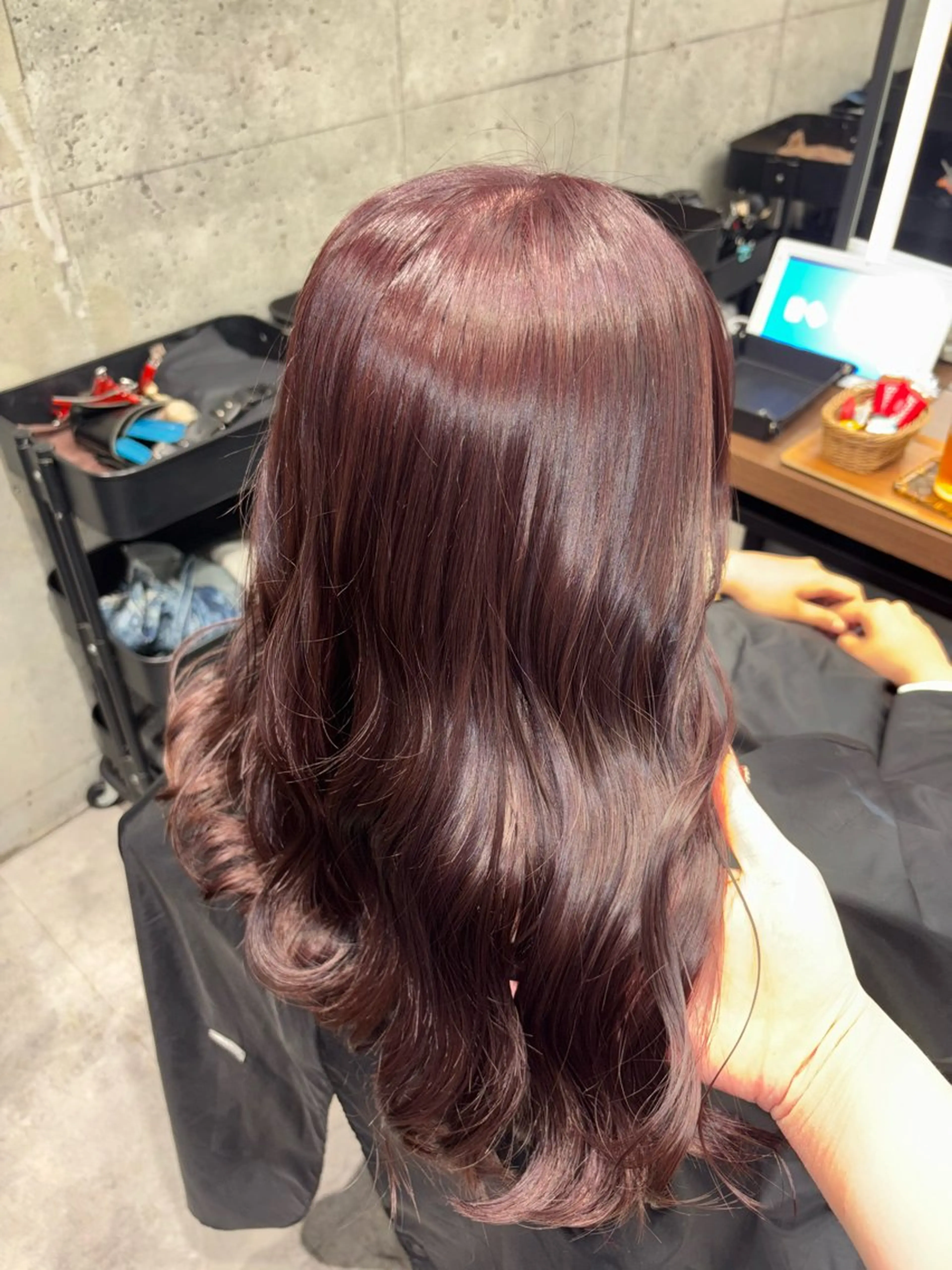 カラー ブリーチ ブリーチなしカラー ヘアカラー トリートメント 暖色/ハイトーン/ カラー/HBLのヘアスタイル