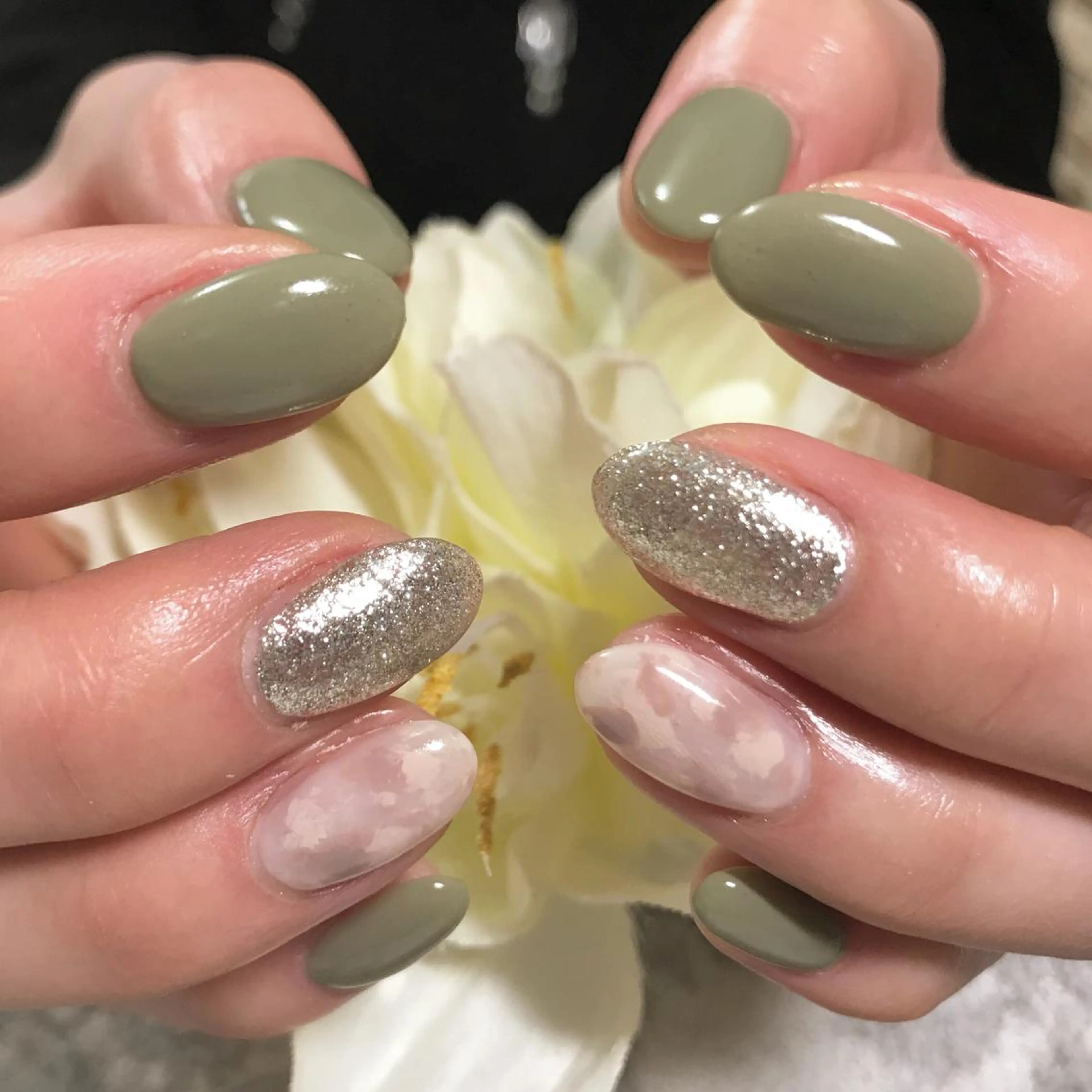 ネイル フットネイル シンプルネイル 春ネイル ホワイト 冬ネイル ハンドネイル nail fufla ♡yamane♡のネイルデザイン