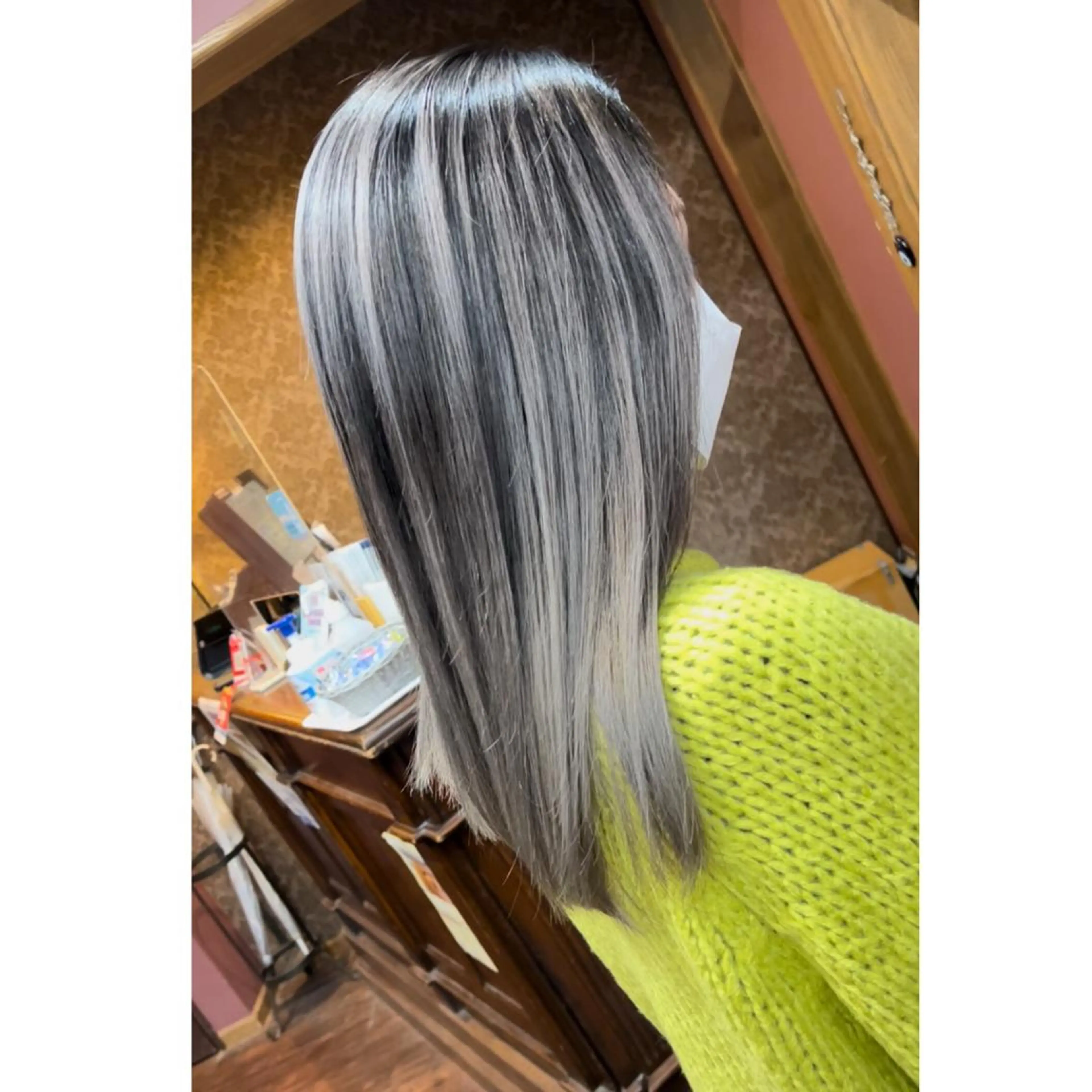 カラー ベージュカラー ブロンド ハイトーンカラー カット ヘアカラー トリートメント be yondのヘアスタイル