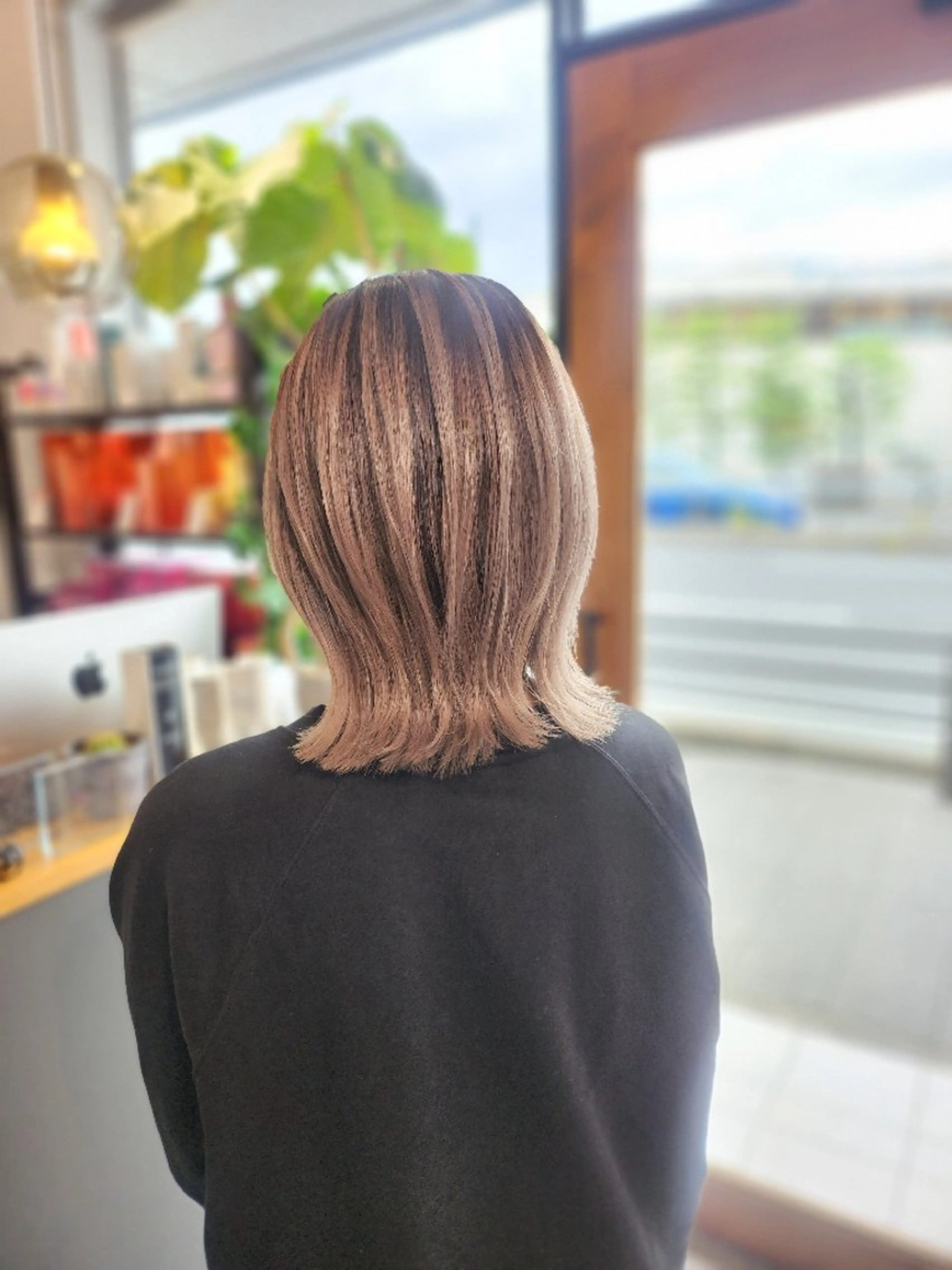 ミディアム カラー 金田 拓也のヘアスタイル